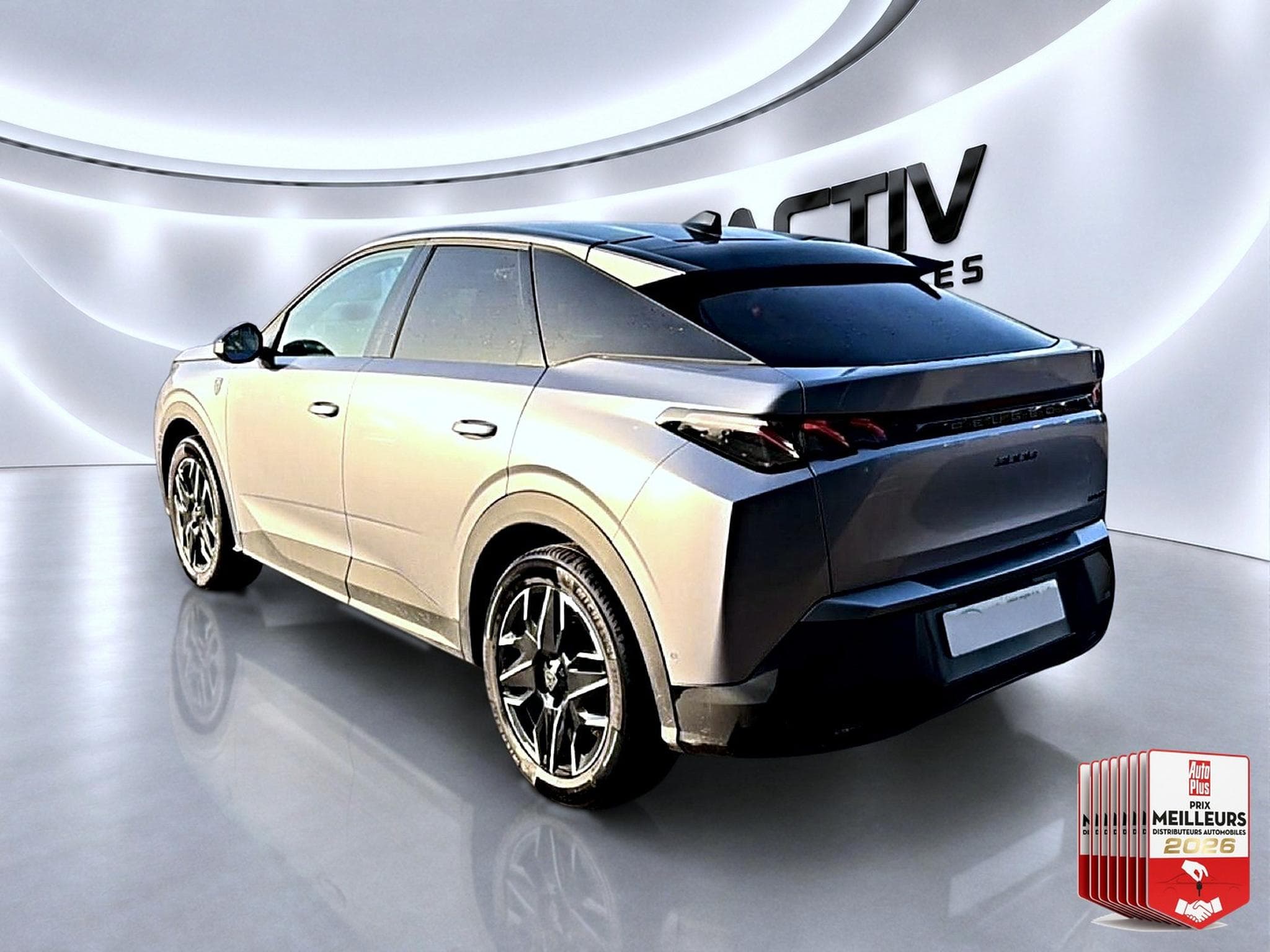 Peugeot 3008 1.2 HYBRID 145 GT E-DCS6 (2025) - Photo 5