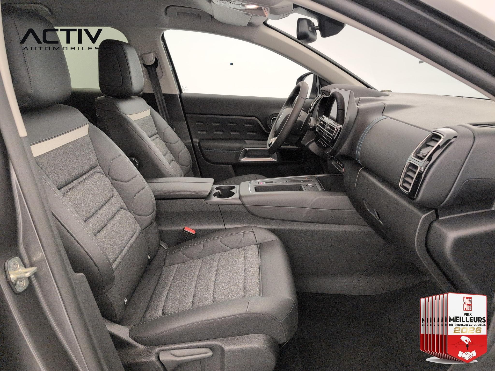 Citroën C5 Aircross BlueHDi 130 EAT8 Max (2025) - Photo 9