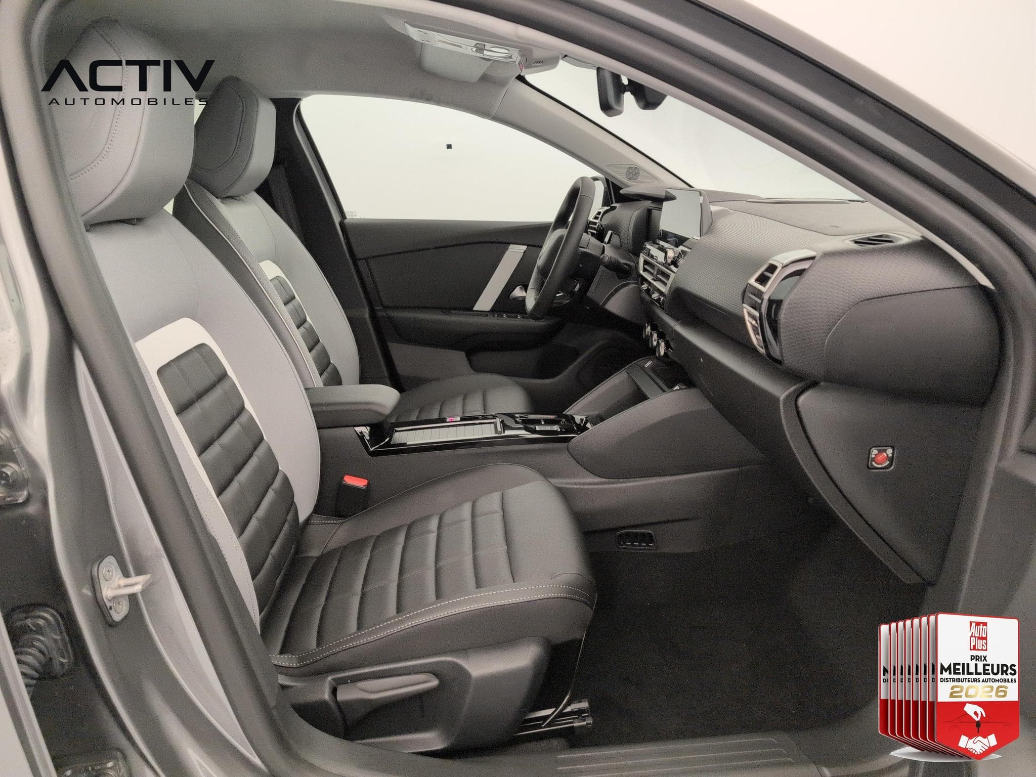 Citroën C4 Hybride 145 ch e-DCS6 Max (2026) - Photo 9