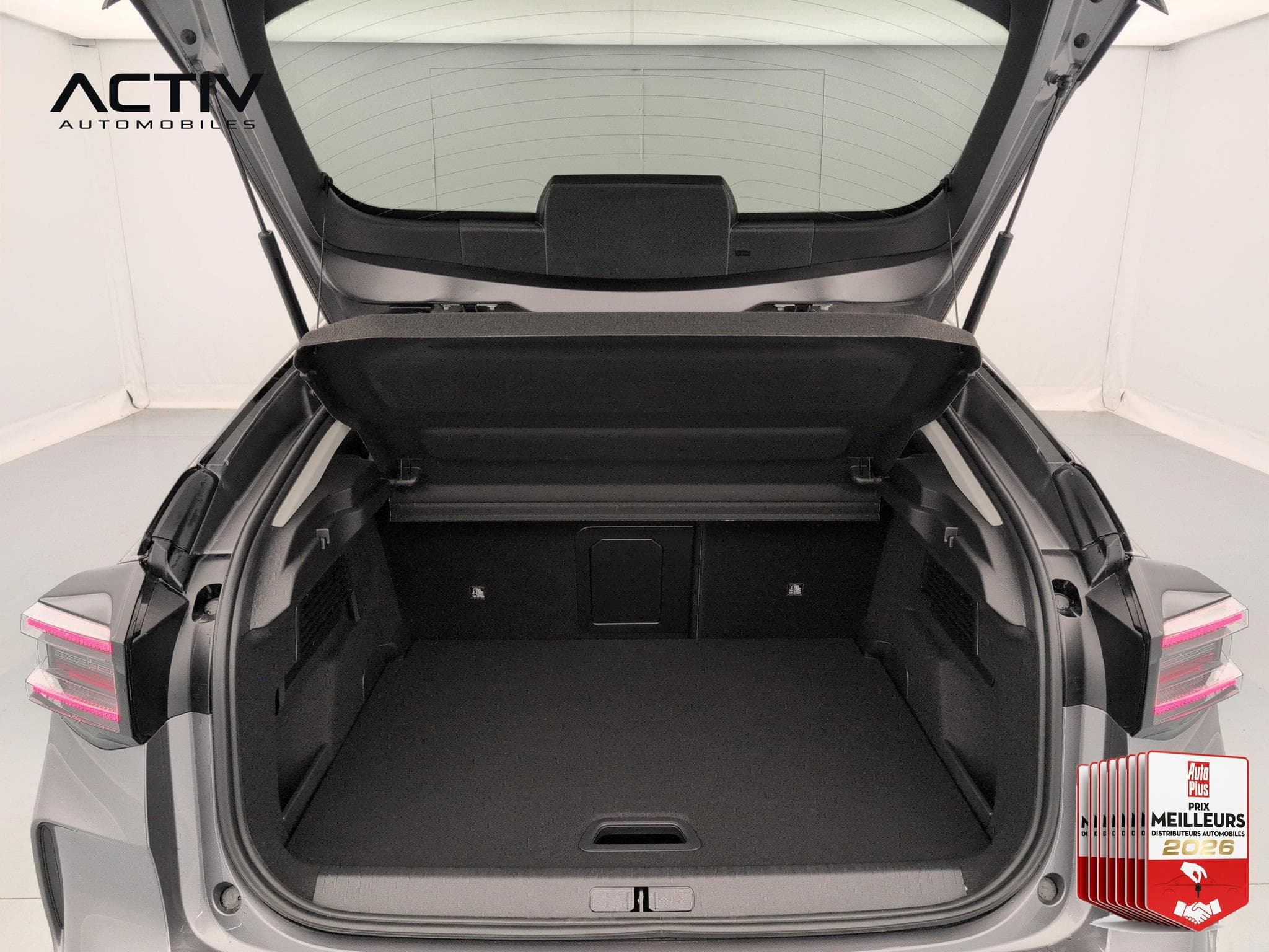Citroën C4 Hybride 145 ch e-DCS6 Max (2026) - Photo 11