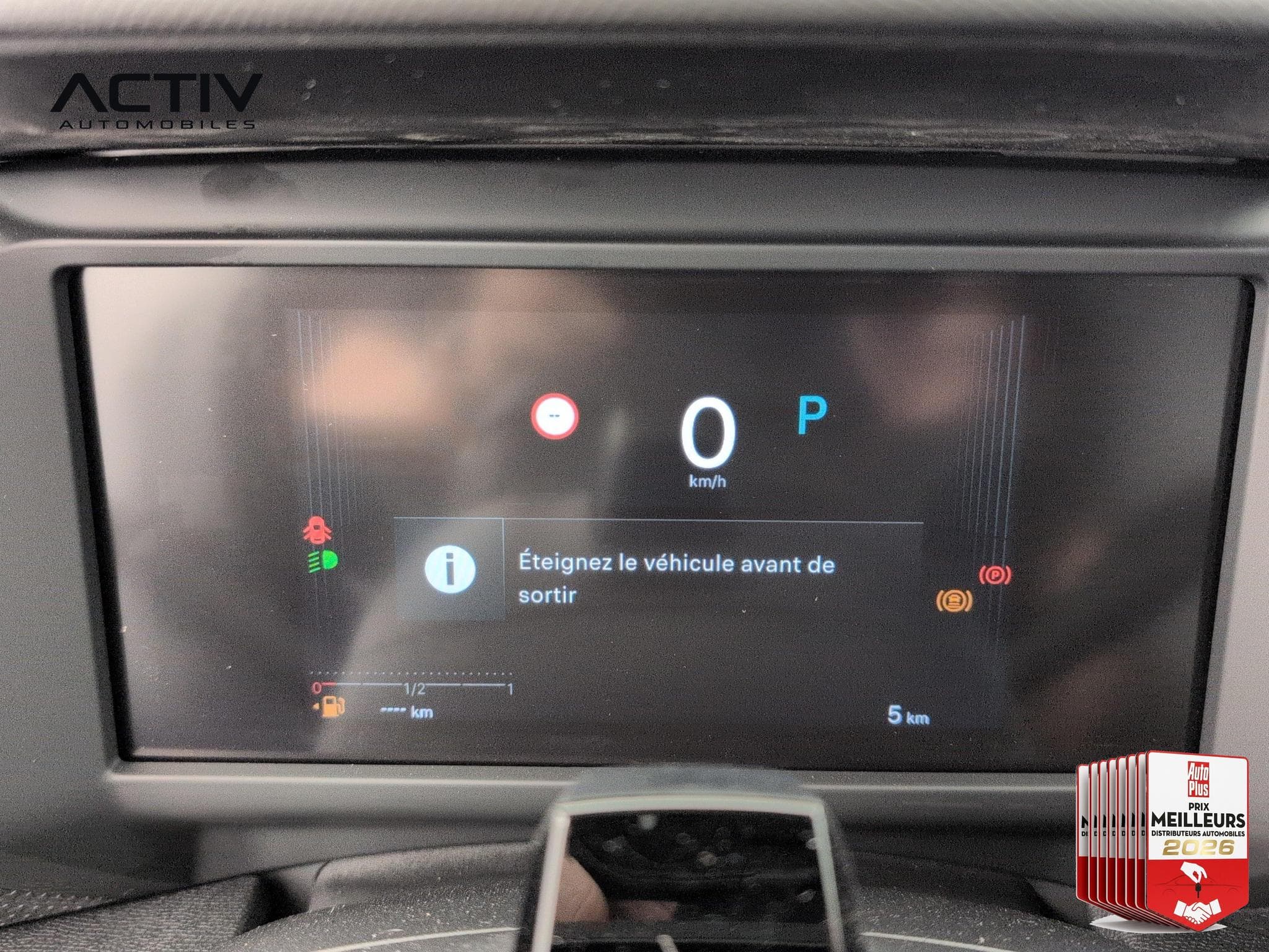 Citroën C4 Hybride 145 ch e-DCS6 Max (2026) - Photo 23
