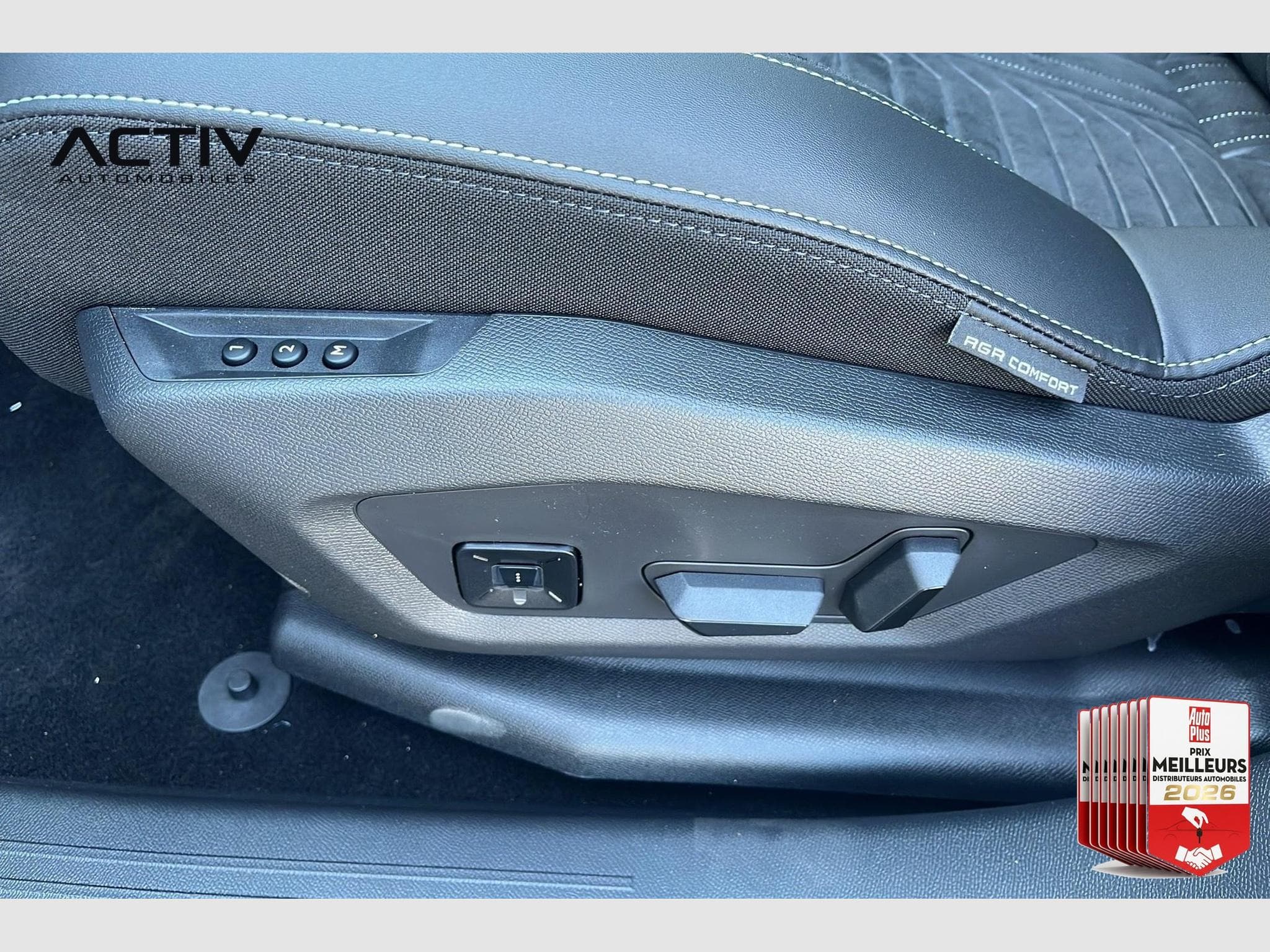 Peugeot 5008 Hybrid 145 e-DCS6 GT (2026) - Photo 25