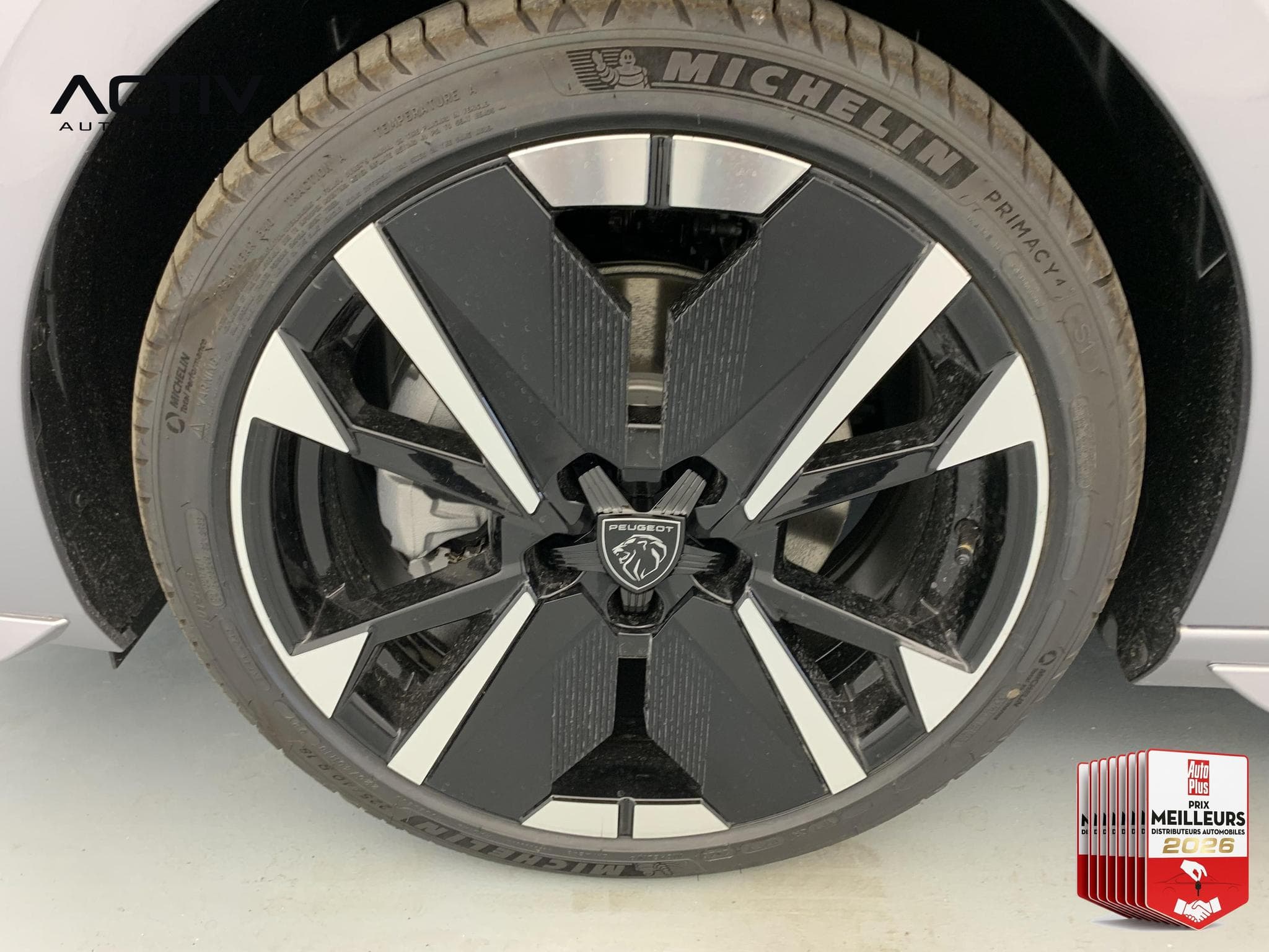 Peugeot 308 Hybrid 145 e-DCS6 GT (2026) - Foto 22
