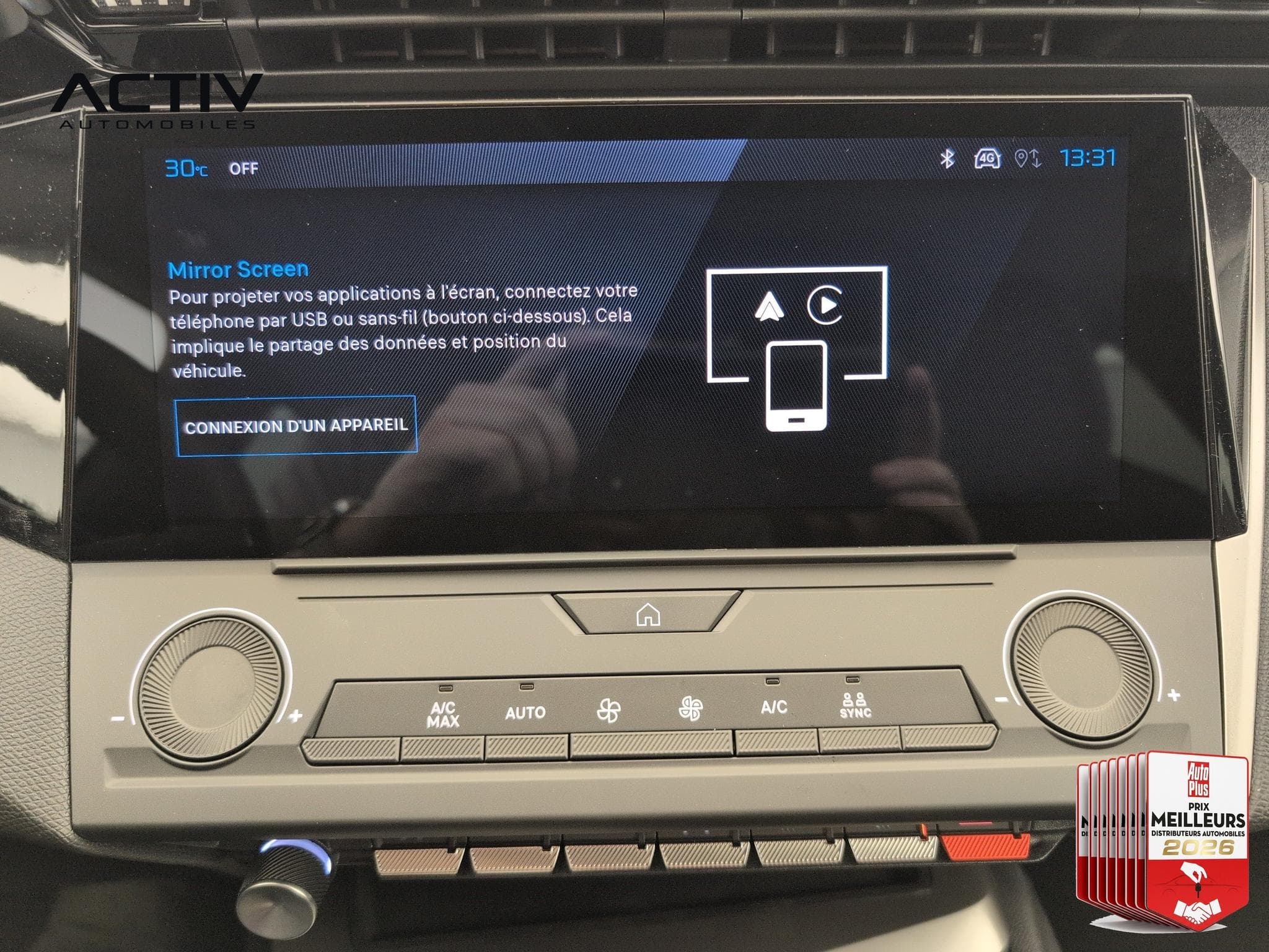 Peugeot 308 HYBRID 145 E-DCS6 ALLURE (2026) - Photo 17
