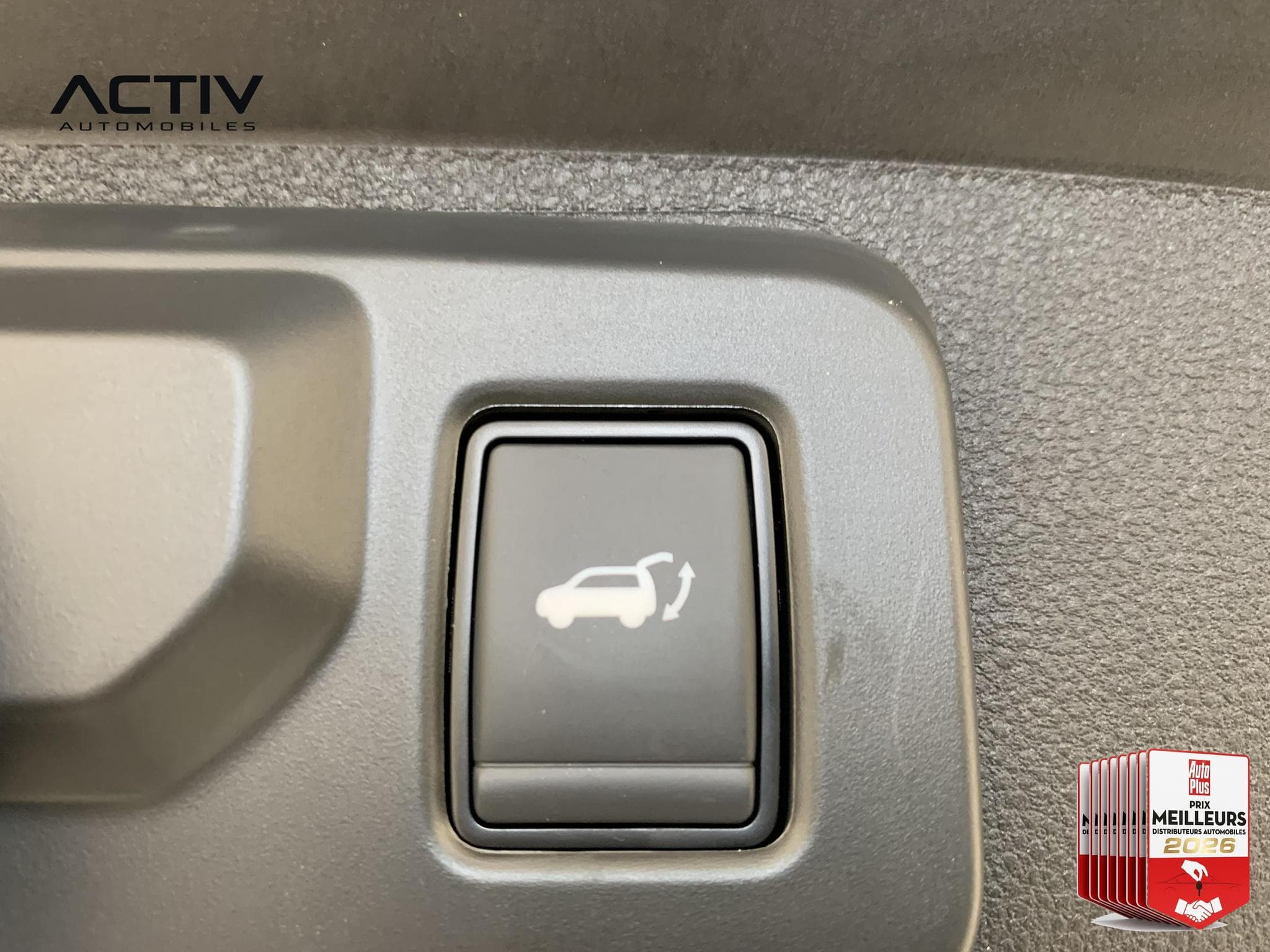 Renault Rafale E-Tech full hybrid 200ch Techno (2026) - Photo 23