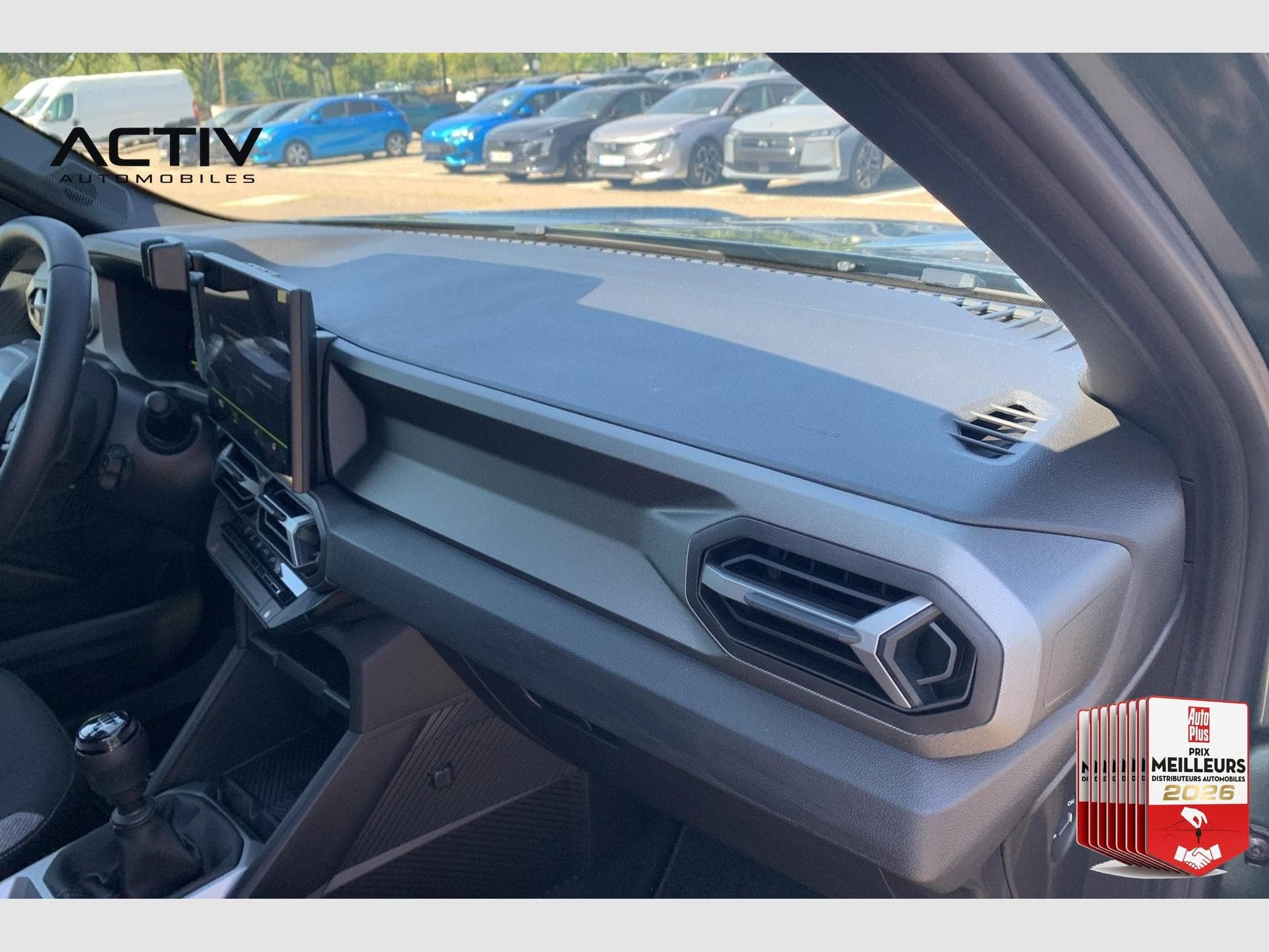 Dacia BIGSTER Mild Hybrid 140 Journey (2026) - Photo 12
