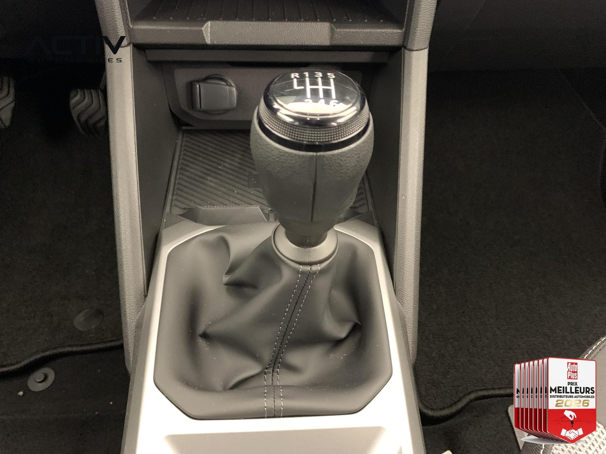 Dacia BIGSTER Mild Hybrid 140 Journey (2026) - Photo 16