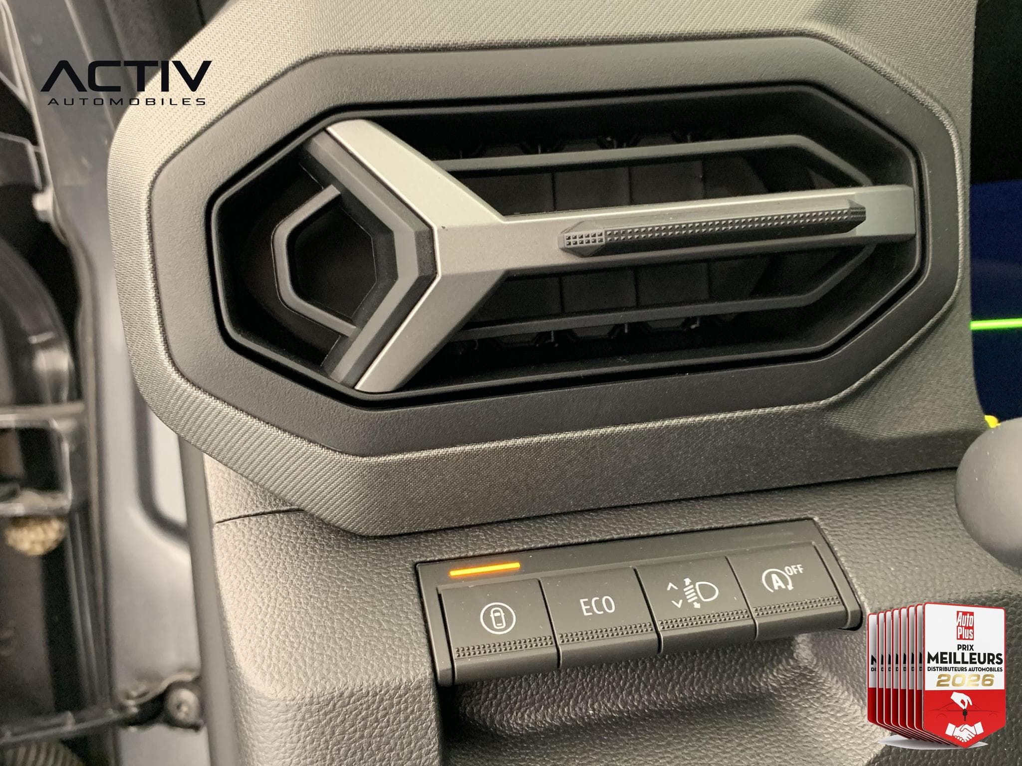Dacia BIGSTER Mild Hybrid 140 Journey (2026) - Photo 23