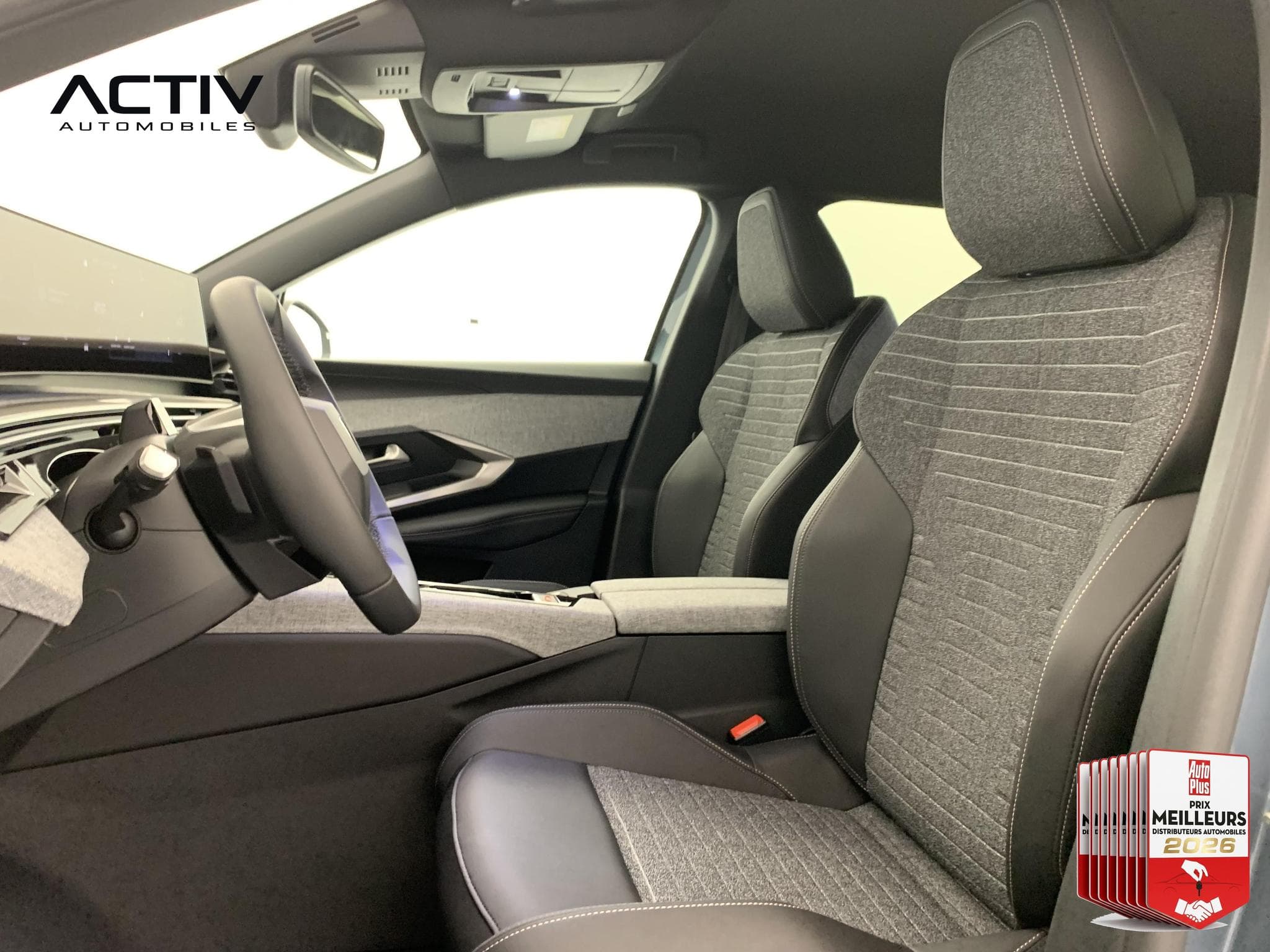 Peugeot 5008 HYBRID 145 CH E-DCS6 ALLURE (2026) - Photo 21