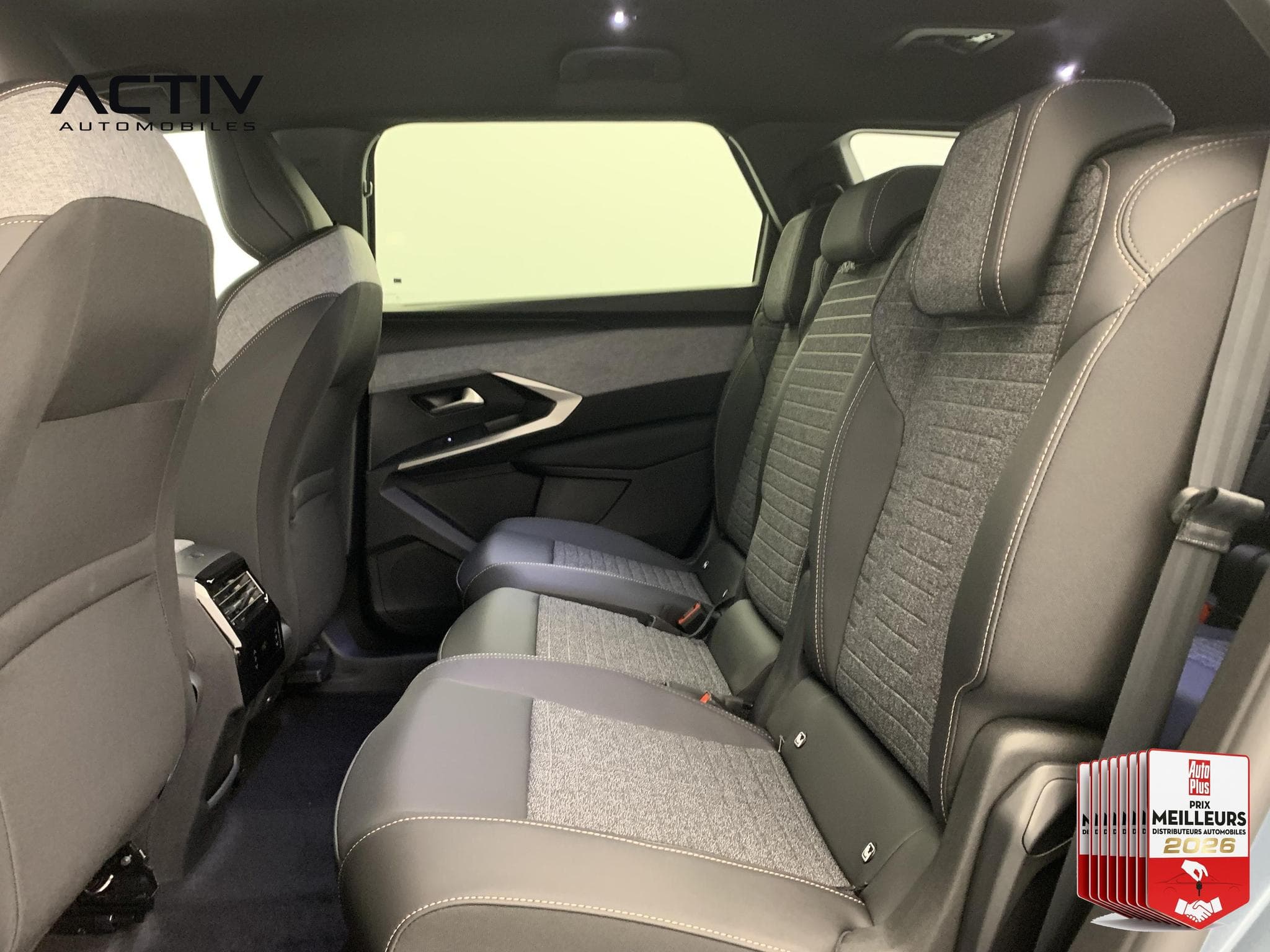 Peugeot 5008 HYBRID 145 CH E-DCS6 ALLURE (2026) - Photo 22