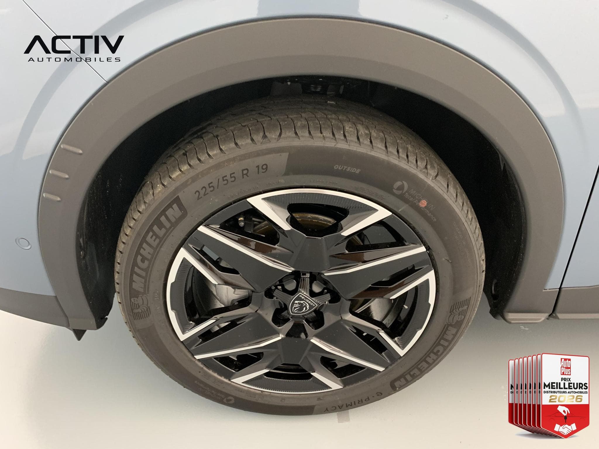 Peugeot 5008 HYBRID 145 CH E-DCS6 ALLURE (2026) - Photo 23