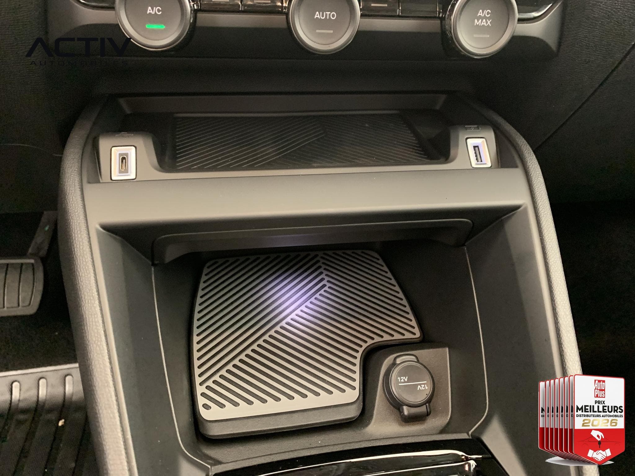 Citroën C4 Hybride 145 e-DCS6 Max (2026) - Photo 22