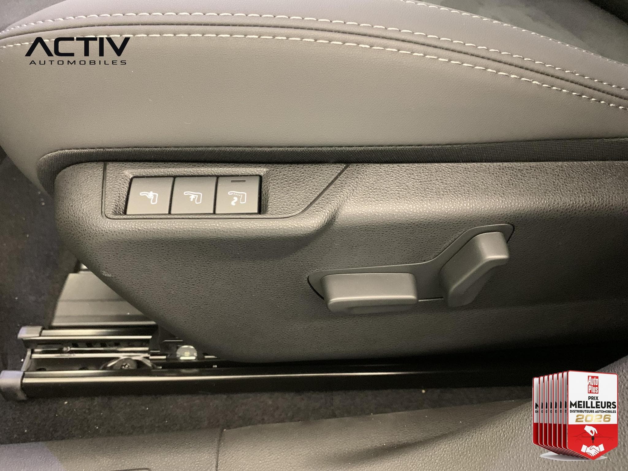 Fiat 600 T-Gen 3 1.2 Hybrid 145ch eDCT6 Sport (2026) - Photo 23