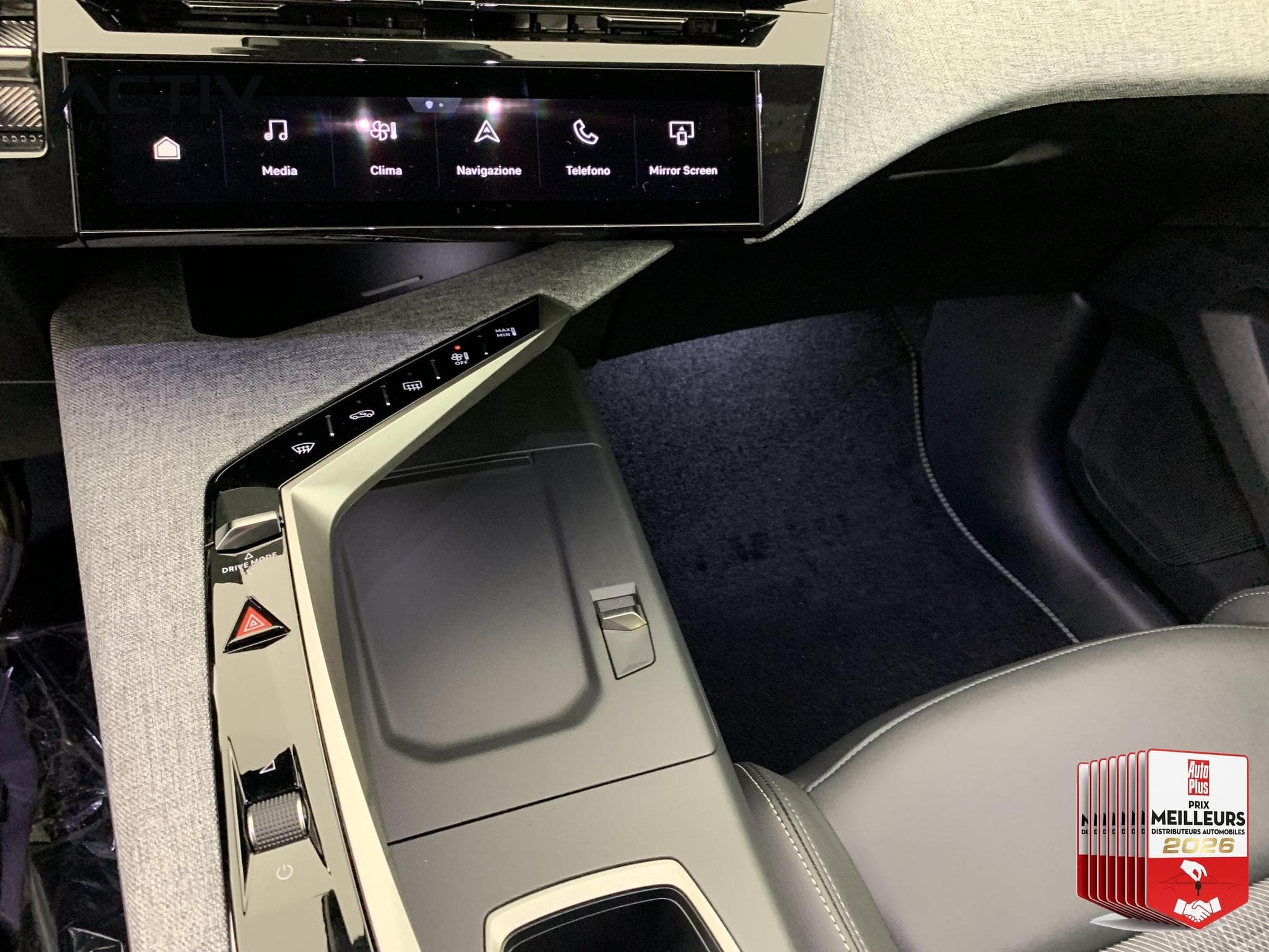 Peugeot 3008 Hybrid 145 e-DCS6 GT (2025) - Photo 18