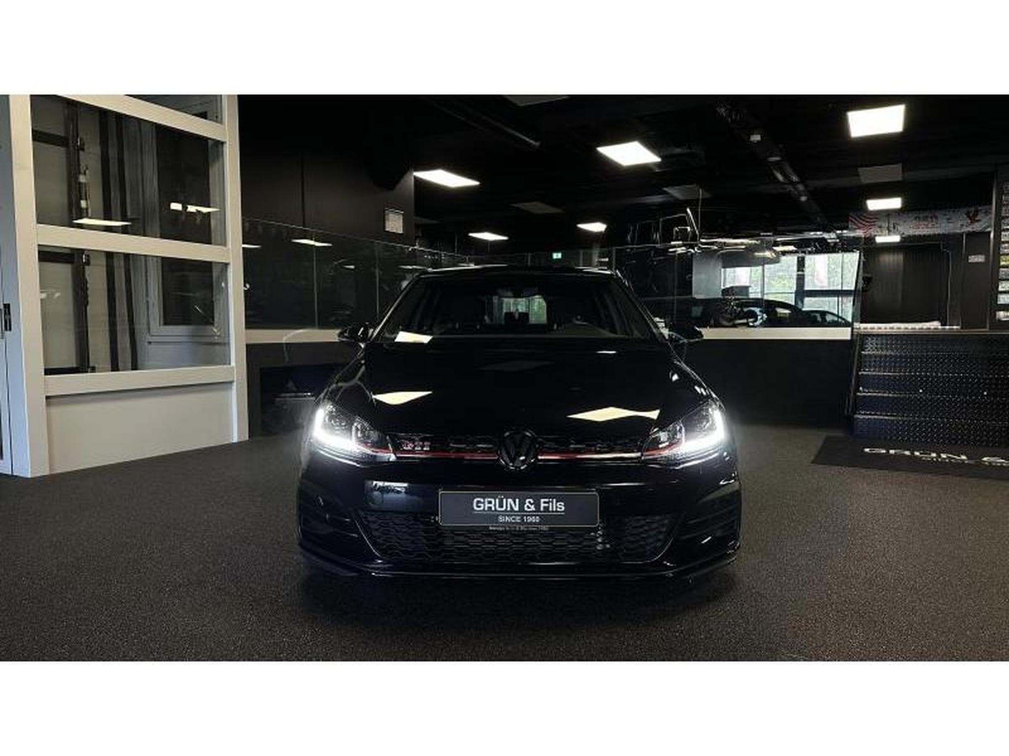 VW Golf VII GTI Performance (2019) - Photo 3