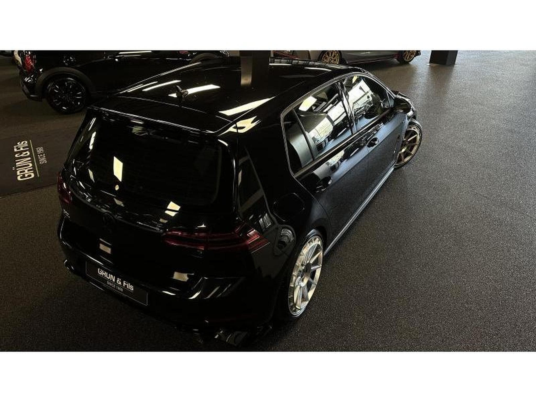 VW Golf VII GTI Performance (2019) - Photo 8