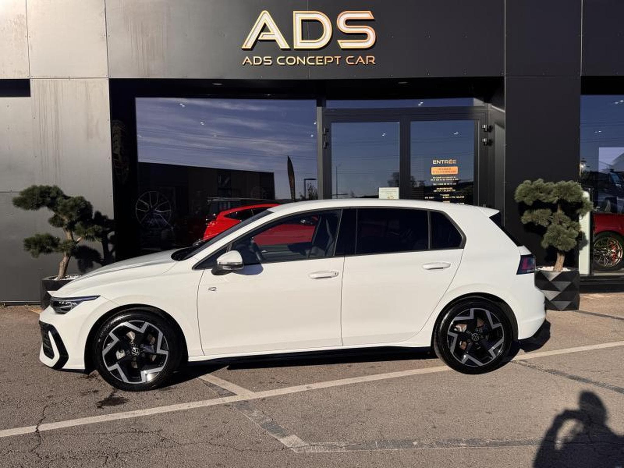 VW Golf R-Line 1.5 150ch/Garantie VW 12-2030/Attelage/IQ Light/Camer (2025) - Foto 3
