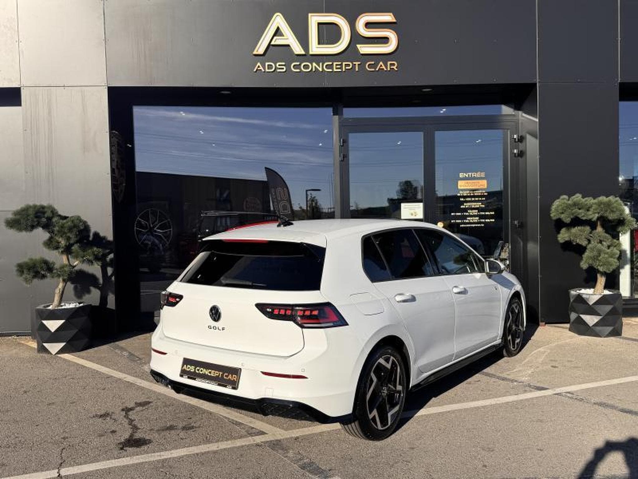 VW Golf R-Line 1.5 150ch/Garantie VW 12-2030/Attelage/IQ Light/Camer (2025) - Foto 4