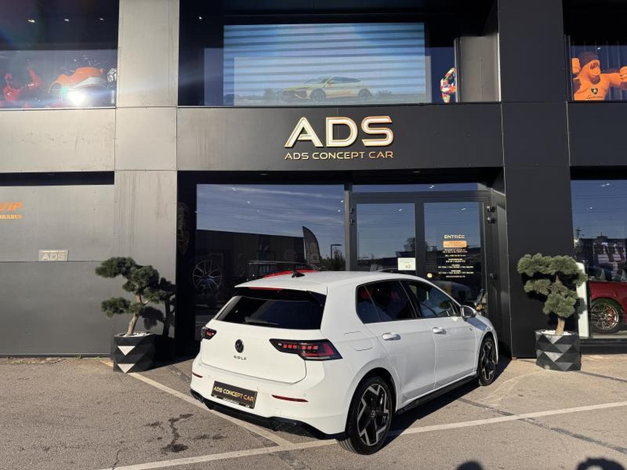 VW Golf R-Line 1.5 150ch/Garantie VW 12-2030/Attelage/IQ Light/Camer (2025) - Foto 12
