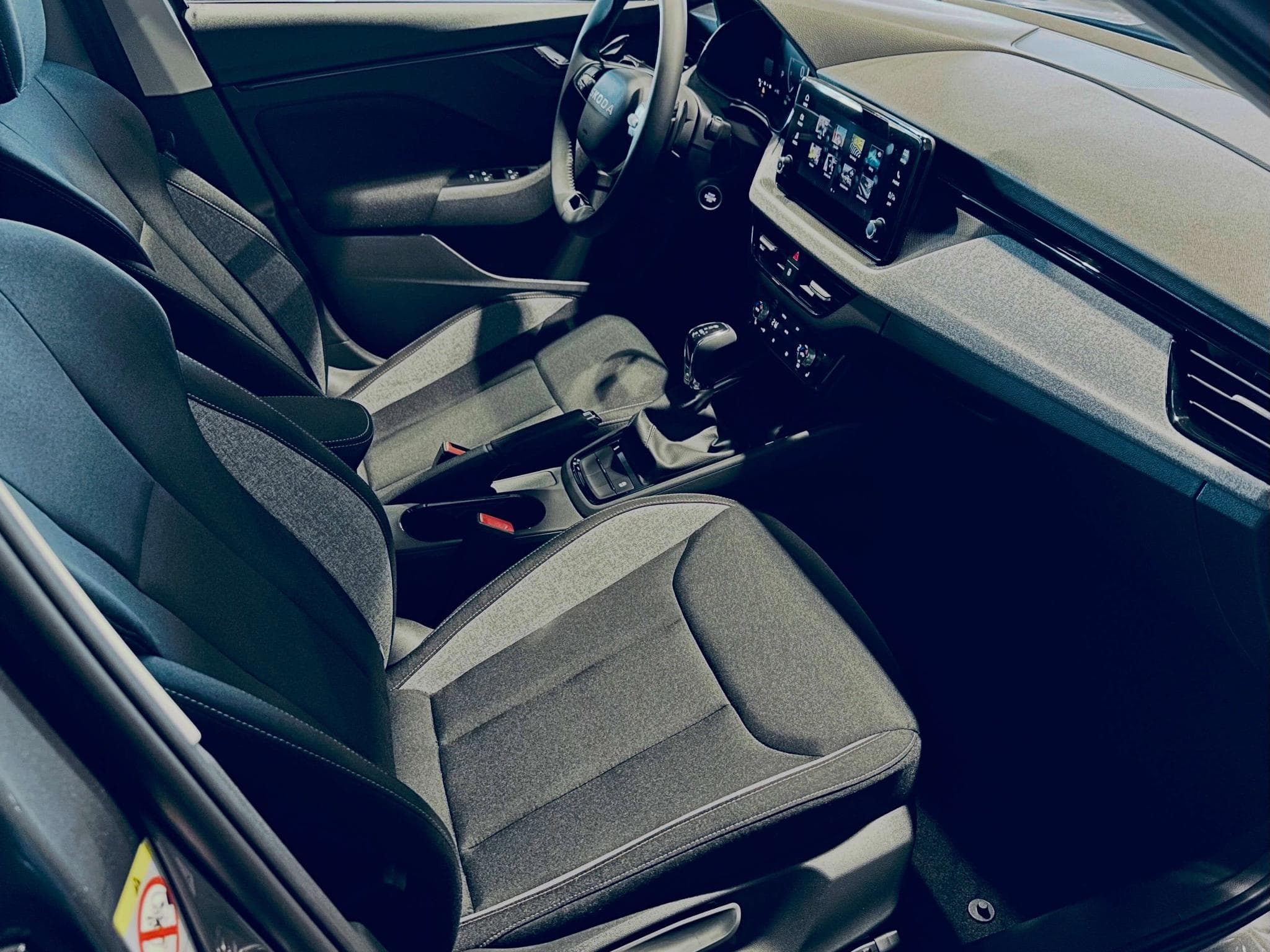 Skoda Kamiq KAMIQ SELECTION TSI DSG (2026) - Photo 12