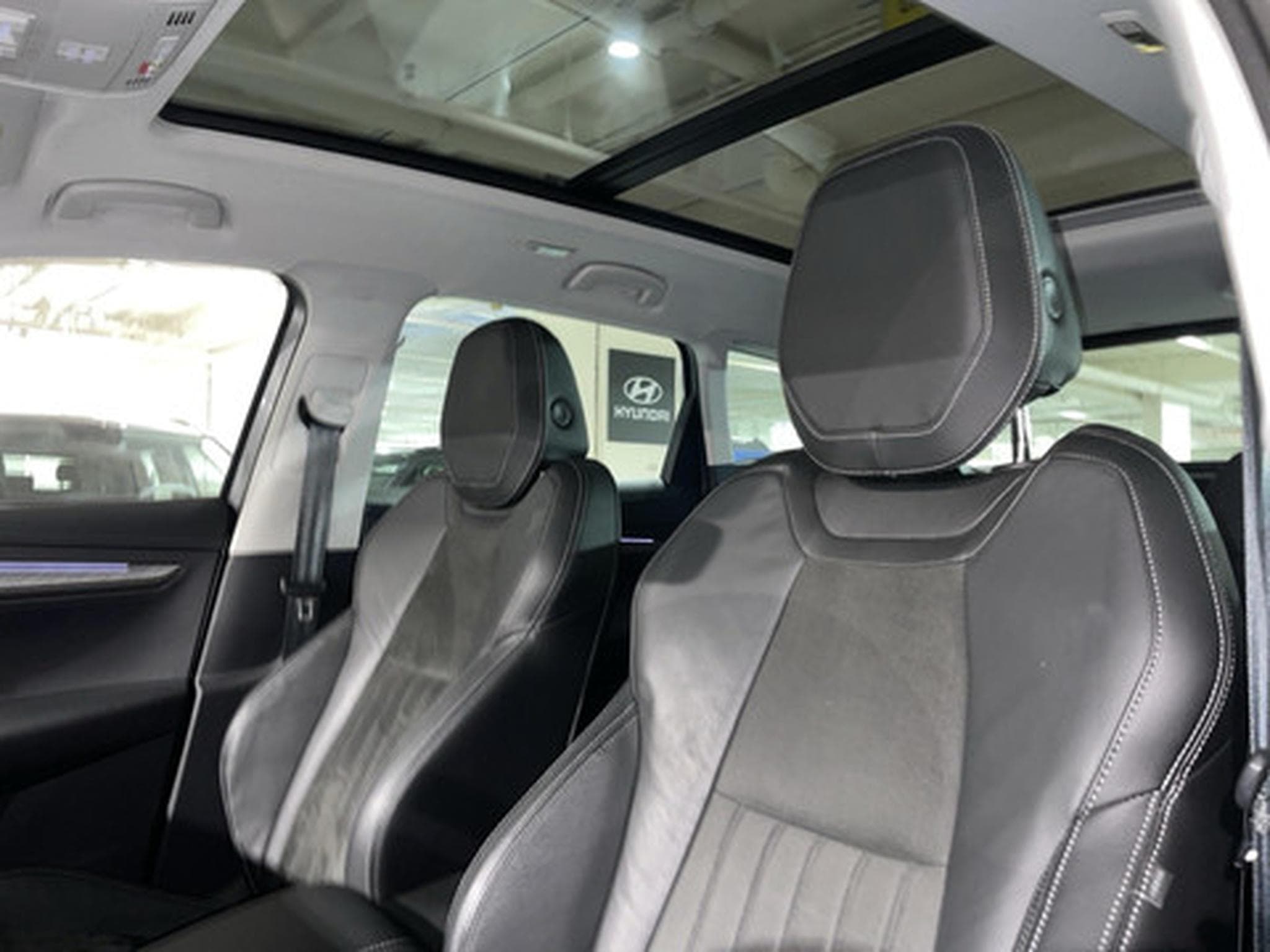 Skoda Karoq 1.5 TSI 110kW DSG7 (2022) - Photo 13