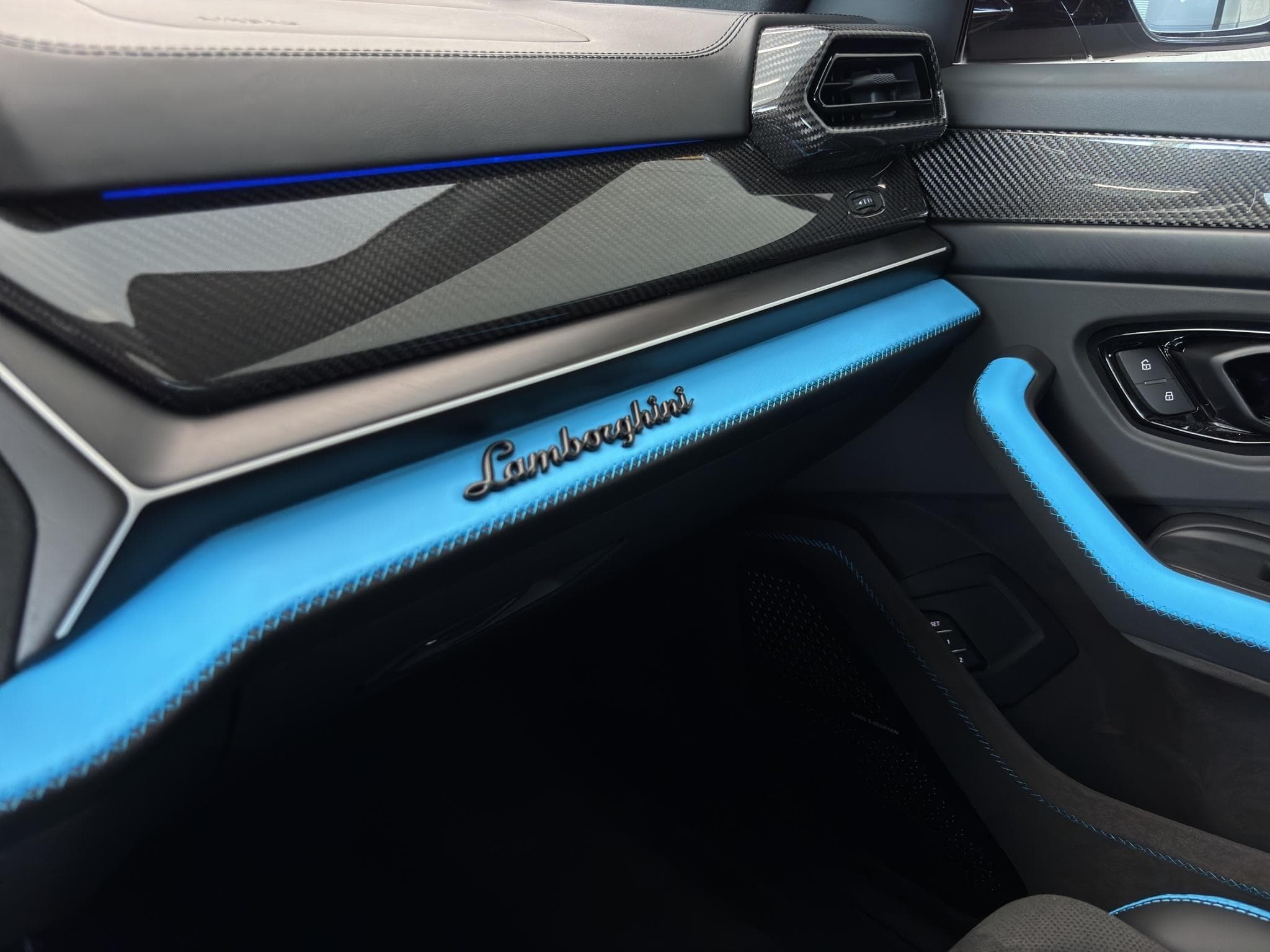 Lamborghini Urus SE (2025) - Foto 10