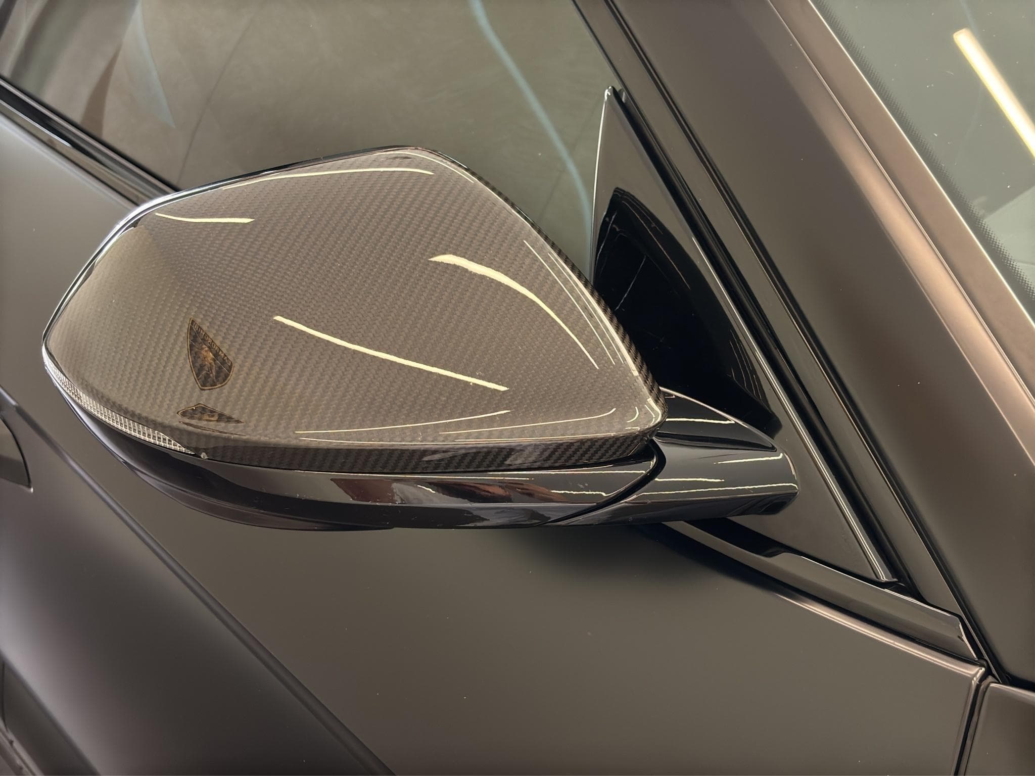 Lamborghini Urus SE (2025) - Foto 14
