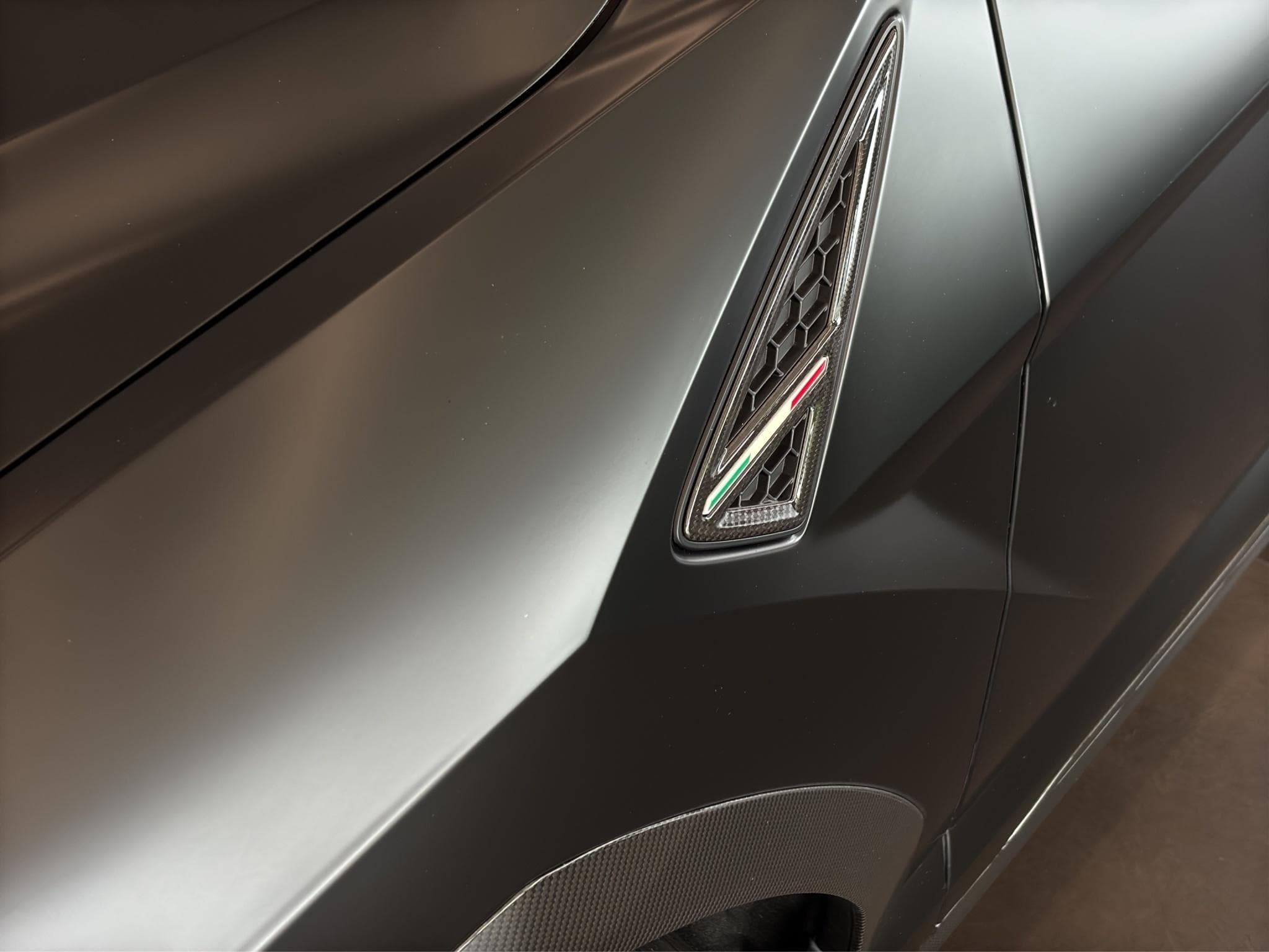 Lamborghini Urus SE (2025) - Foto 13