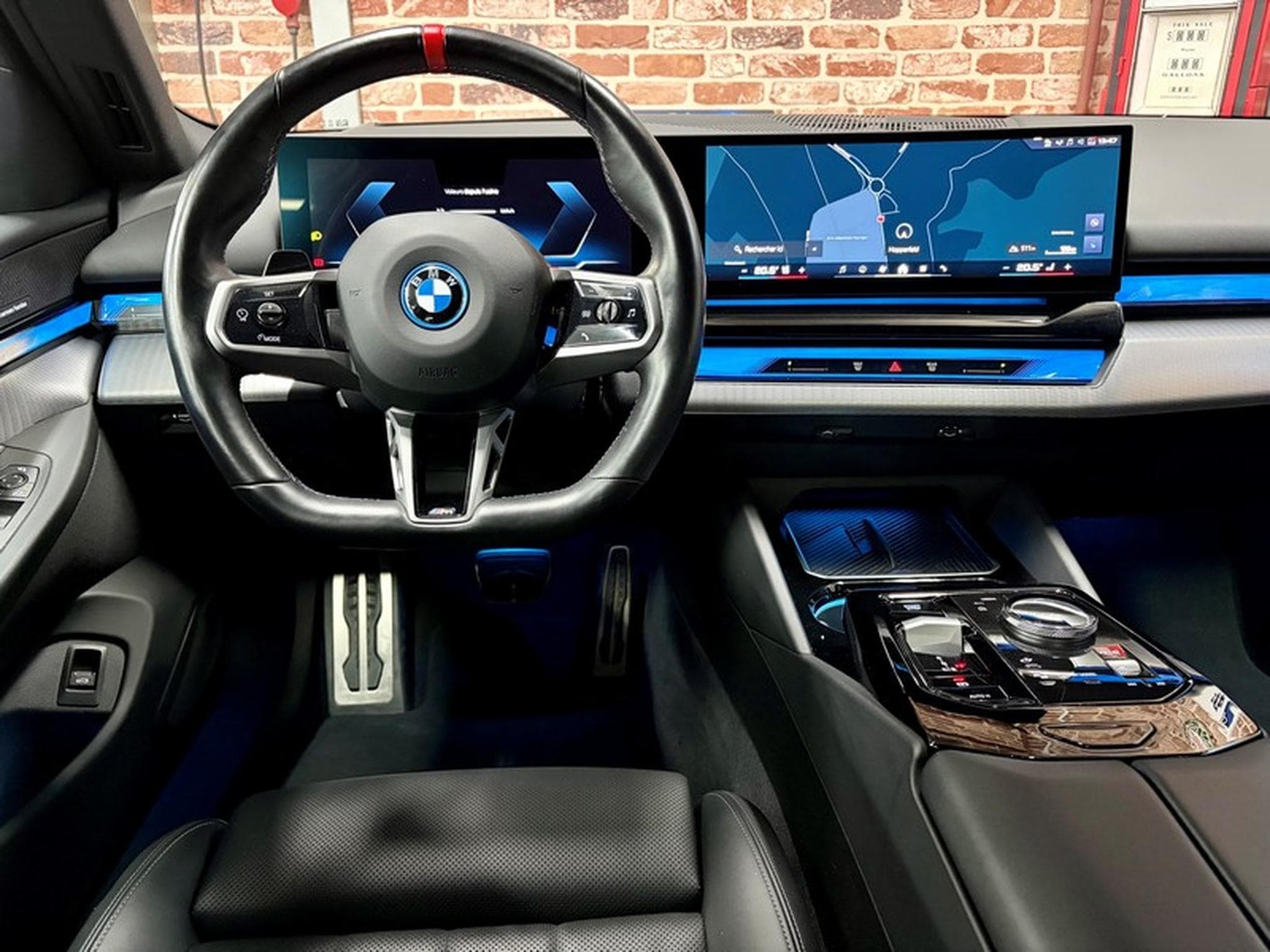 BMW i5 i5 M60 601cv Auto xDrive 4x4/Cuir/Navi/Cam360 (2024) - Photo 4