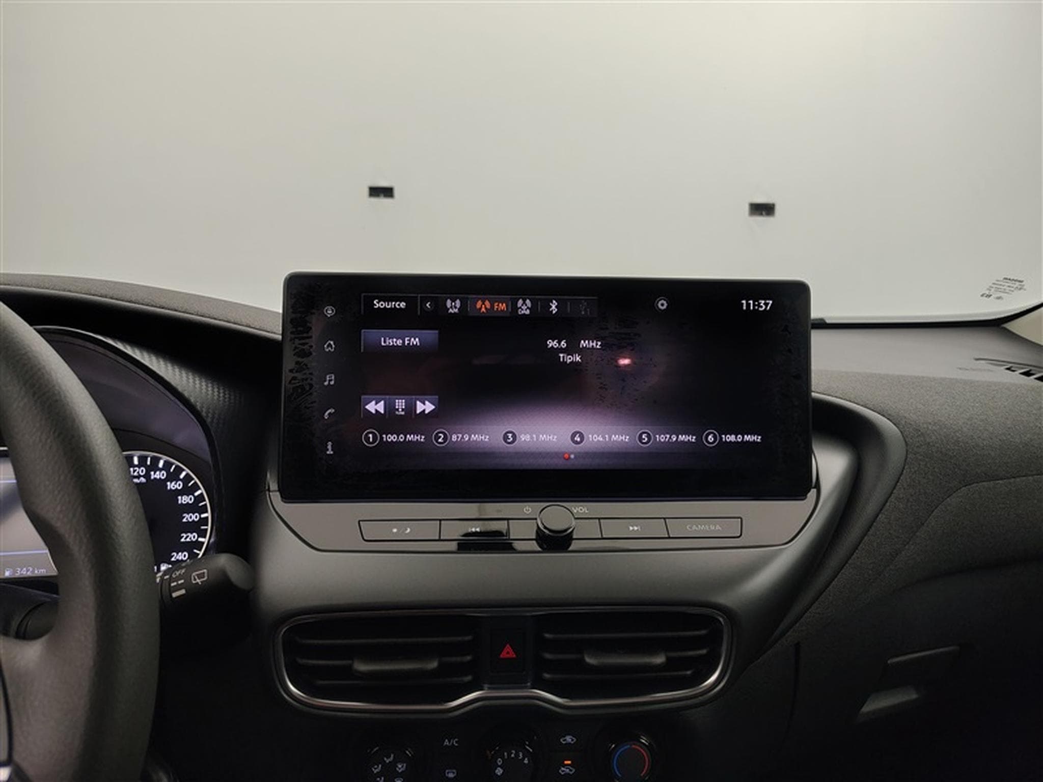 Nissan Juke 1.0 DIG-T 2WD Acenta CARPLAY / CAMERA (2025) - Foto 11