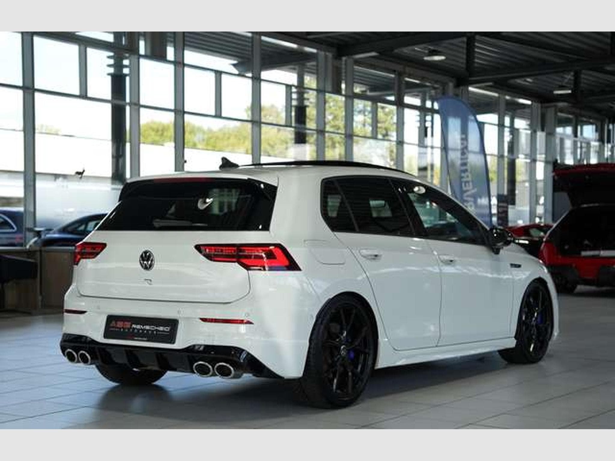 VW Golf R 4M Black Style *2.H *19 *Pano*Matrix*HUD (2023) - Foto 8