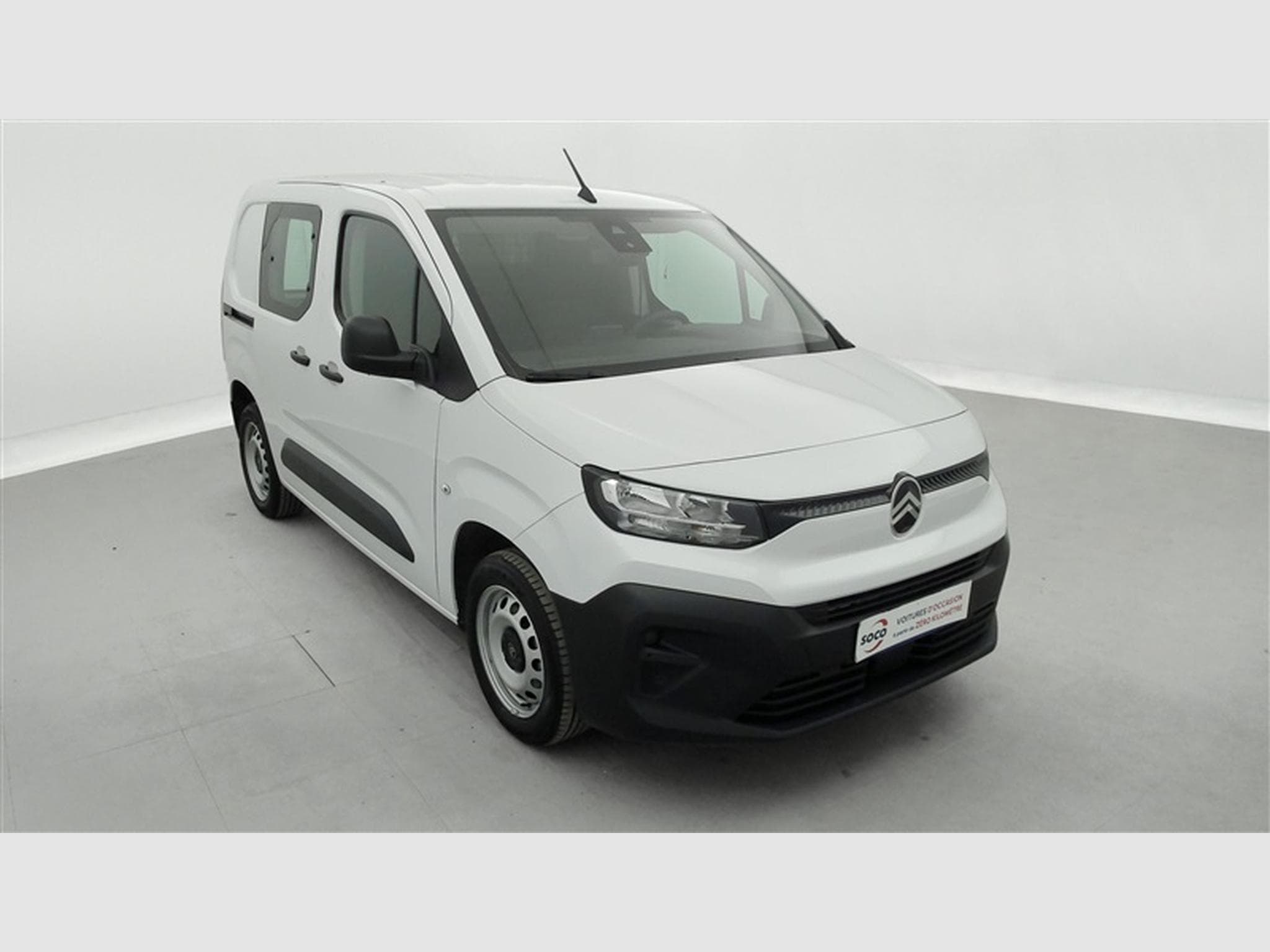 Citroen Berlingo 1.5 BlueHDi 130Cv EAT8 M CLIM / BLUETOOTH / PDC (2025) - Foto 20