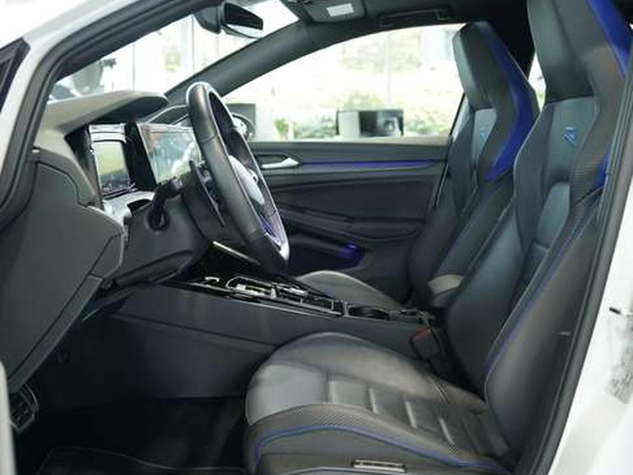 VW Golf R 4M Black Style *2.H *19 *Pano*Matrix*HUD (2023) - Foto 23