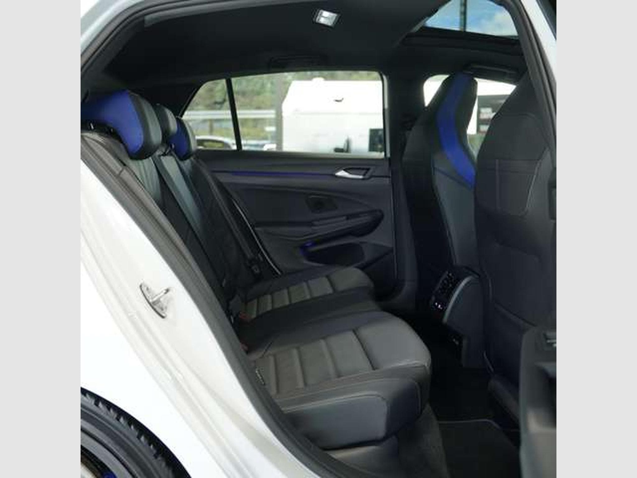 VW Golf R 4M Black Style *2.H *19 *Pano*Matrix*HUD (2023) - Foto 20