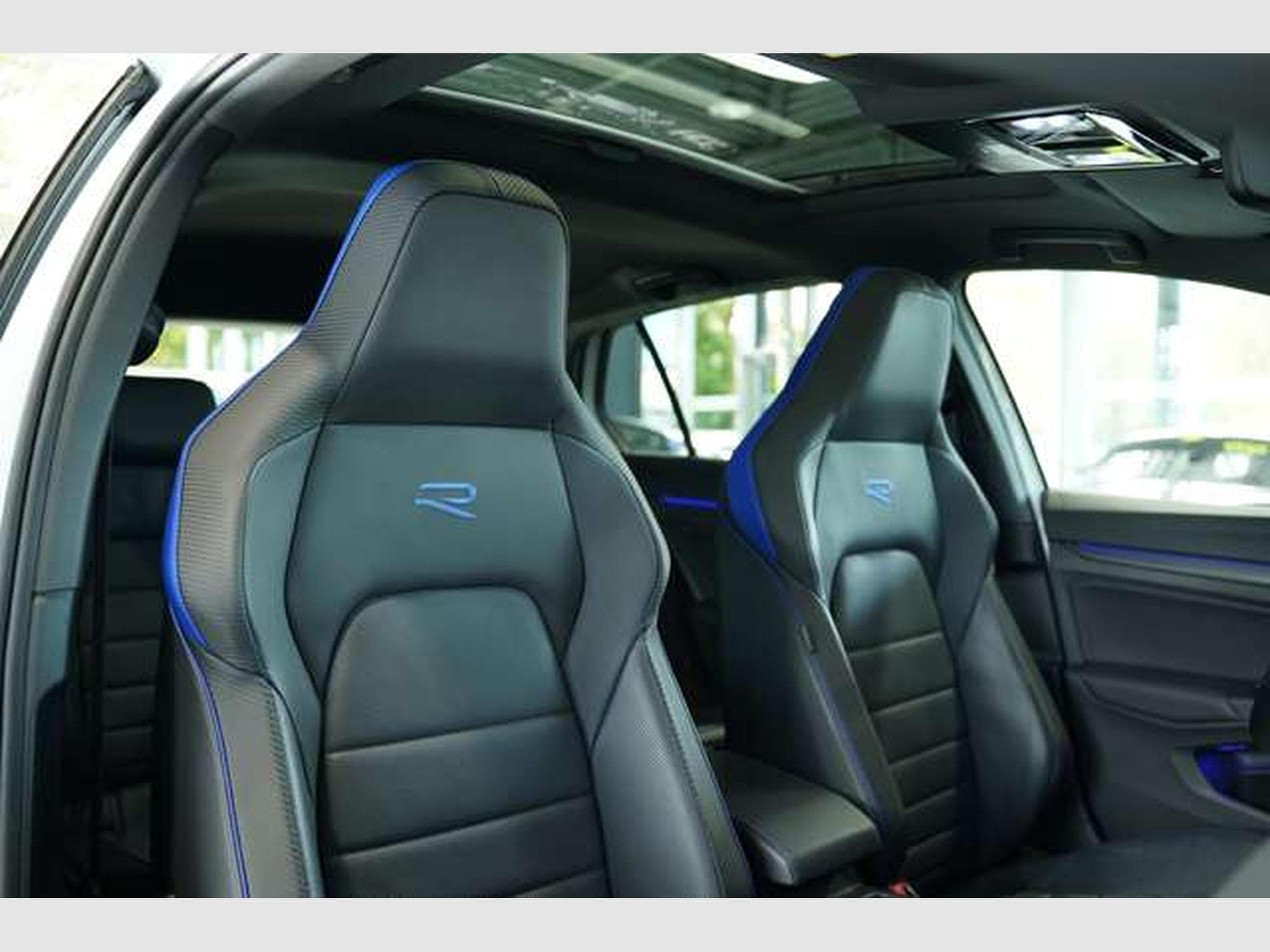 VW Golf R 4M Black Style *2.H *19 *Pano*Matrix*HUD (2023) - Foto 19