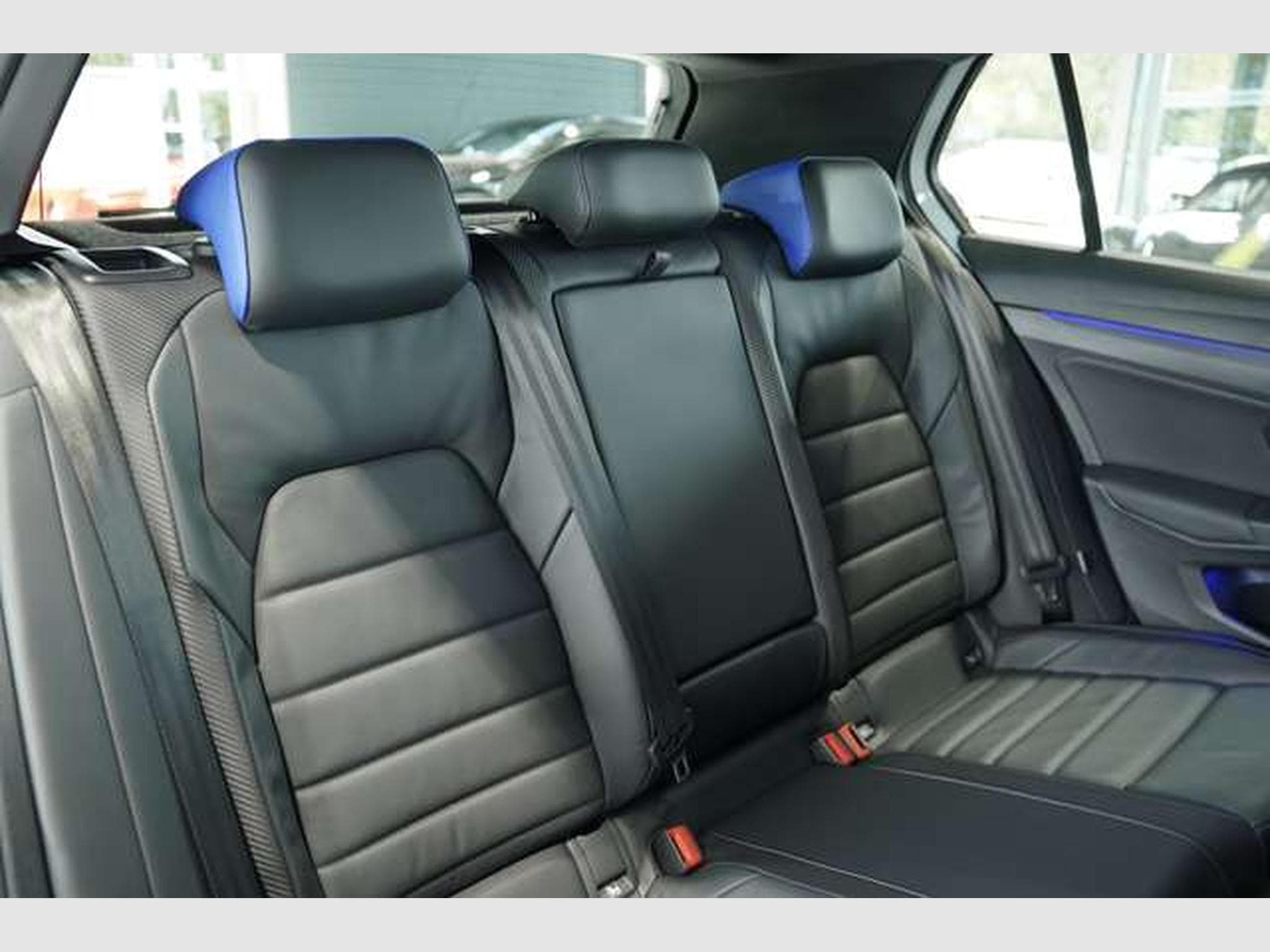 VW Golf R 4M Black Style *2.H *19 *Pano*Matrix*HUD (2023) - Foto 21