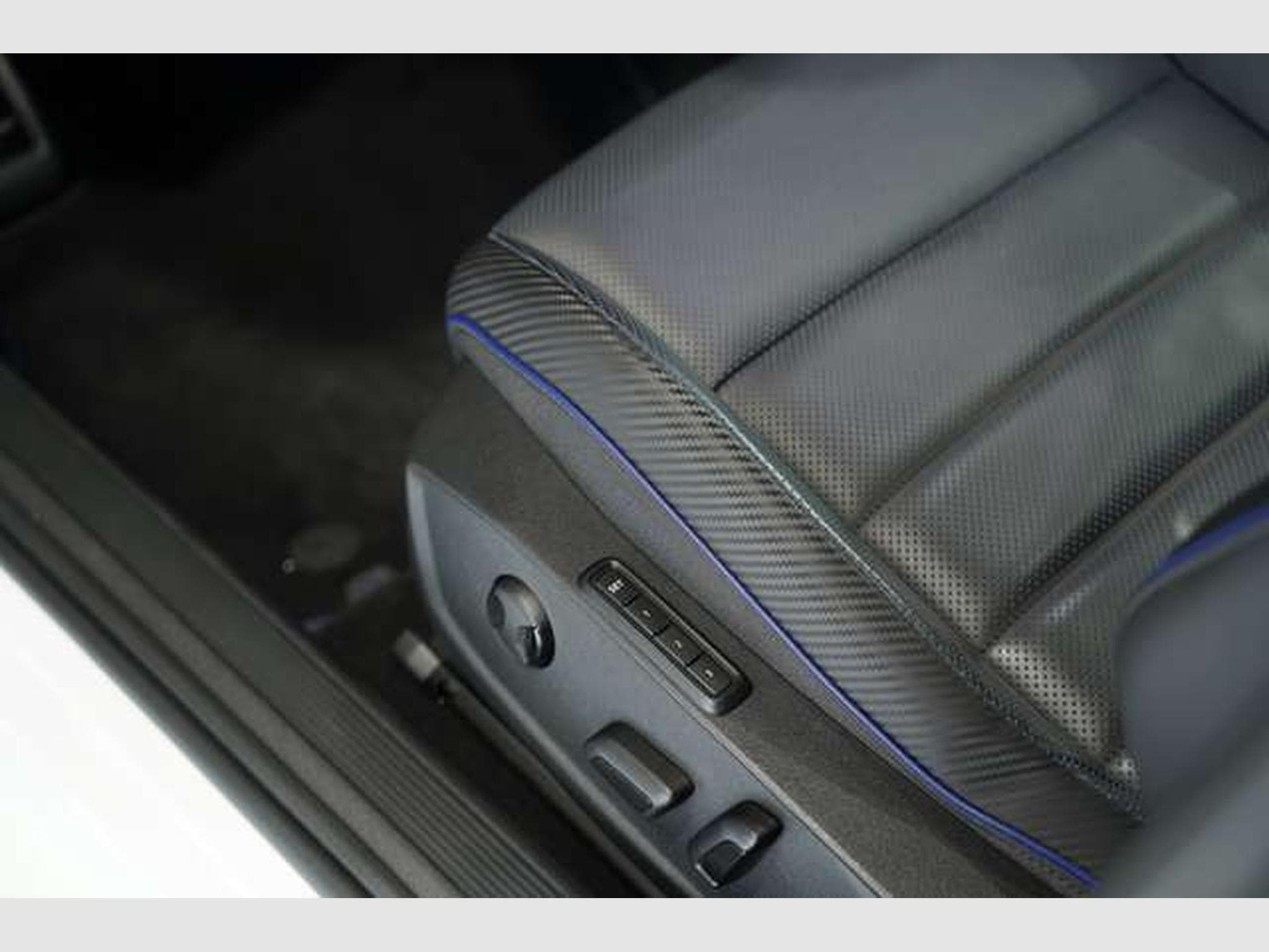 VW Golf R 4M Black Style *2.H *19 *Pano*Matrix*HUD (2023) - Foto 26