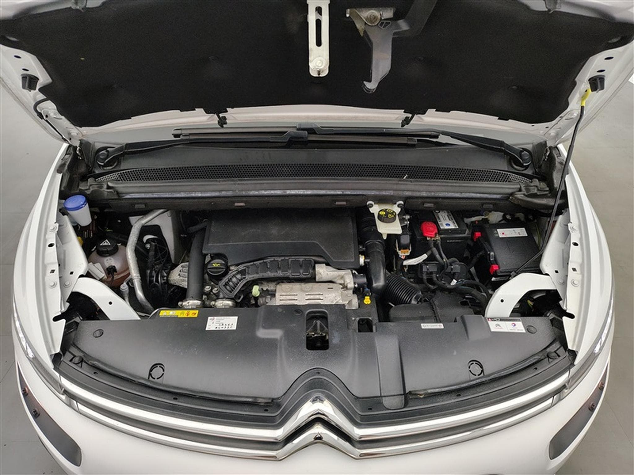 Citroen Grand C4 SpaceTourer 1.2 PureTech Live 7PL / CARPLAY / PDC (2021) - Foto 20