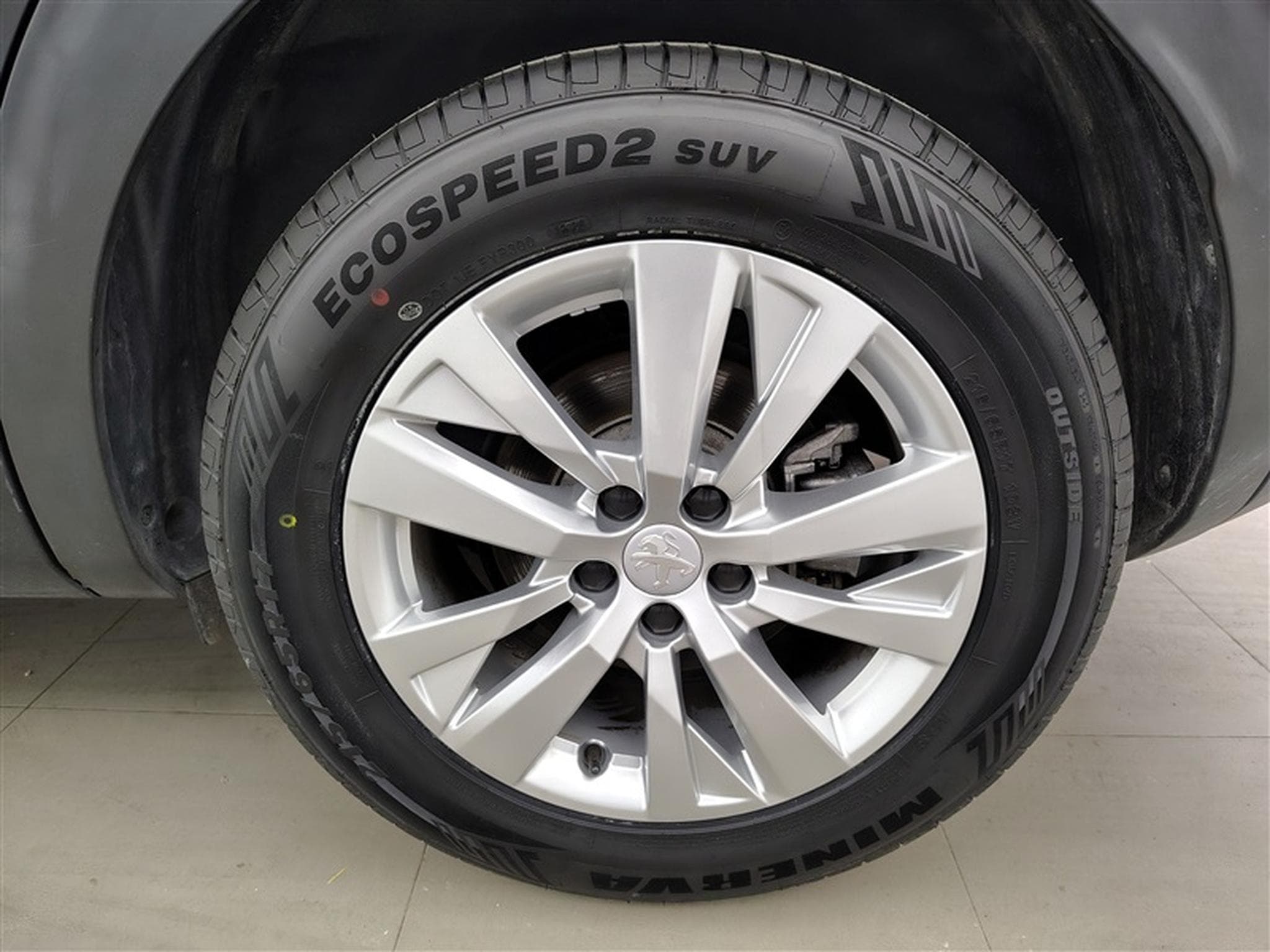 Peugeot 3008 1.2 PureTech 130cv EAT8 Active NAVI / CARPLAY / CAMERA (2022) - Foto 6