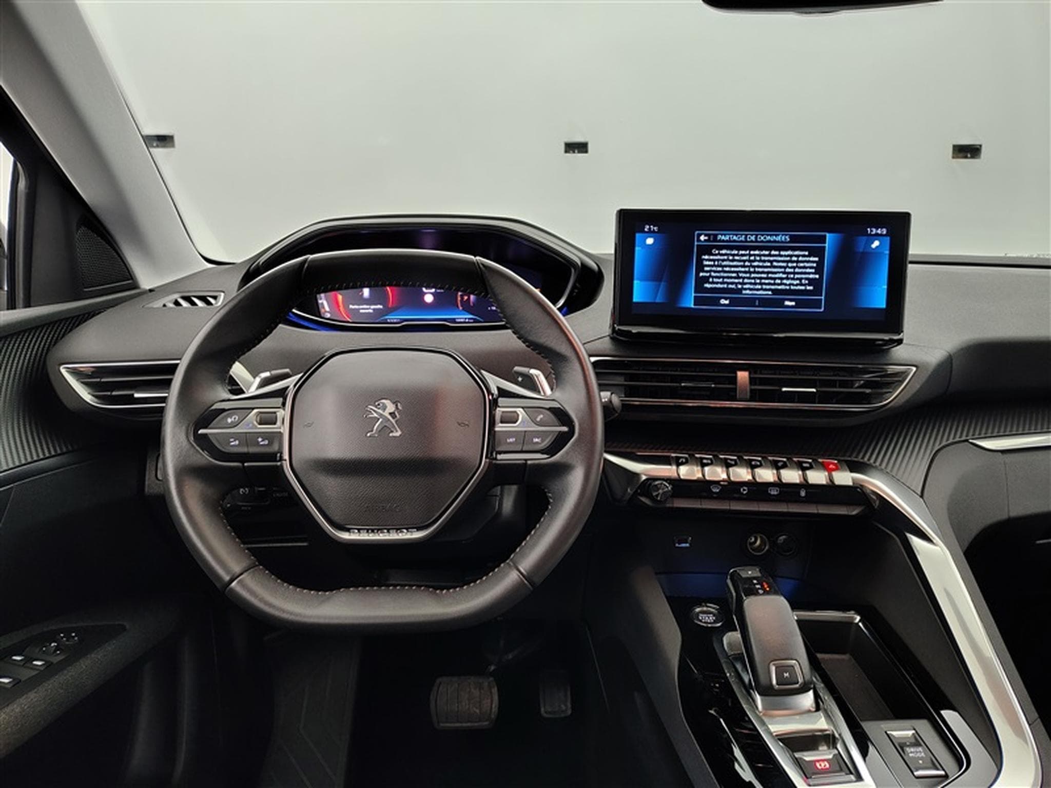 Peugeot 3008 1.2 PureTech 130cv EAT8 Active NAVI / CARPLAY / CAMERA (2022) - Foto 9