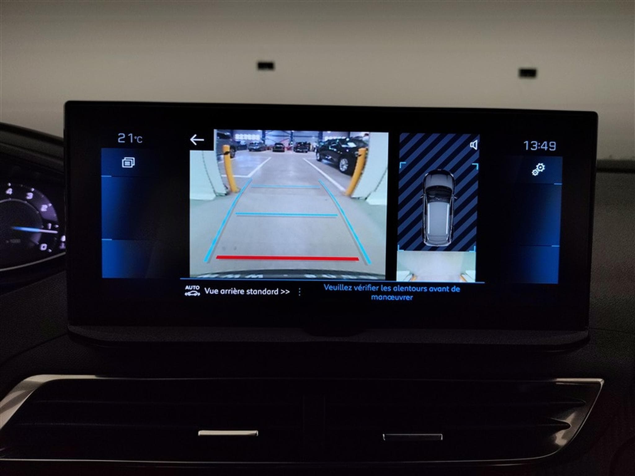 Peugeot 3008 1.2 PureTech 130cv EAT8 Active NAVI / CARPLAY / CAMERA (2022) - Foto 18