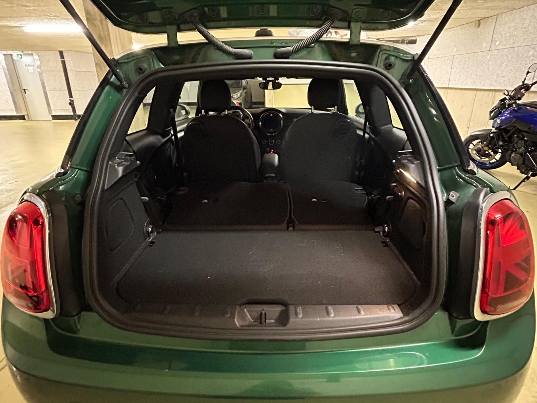 Mini Cooper 136cv*British Racing Green*8 jantes alu (2020) - Photo 12