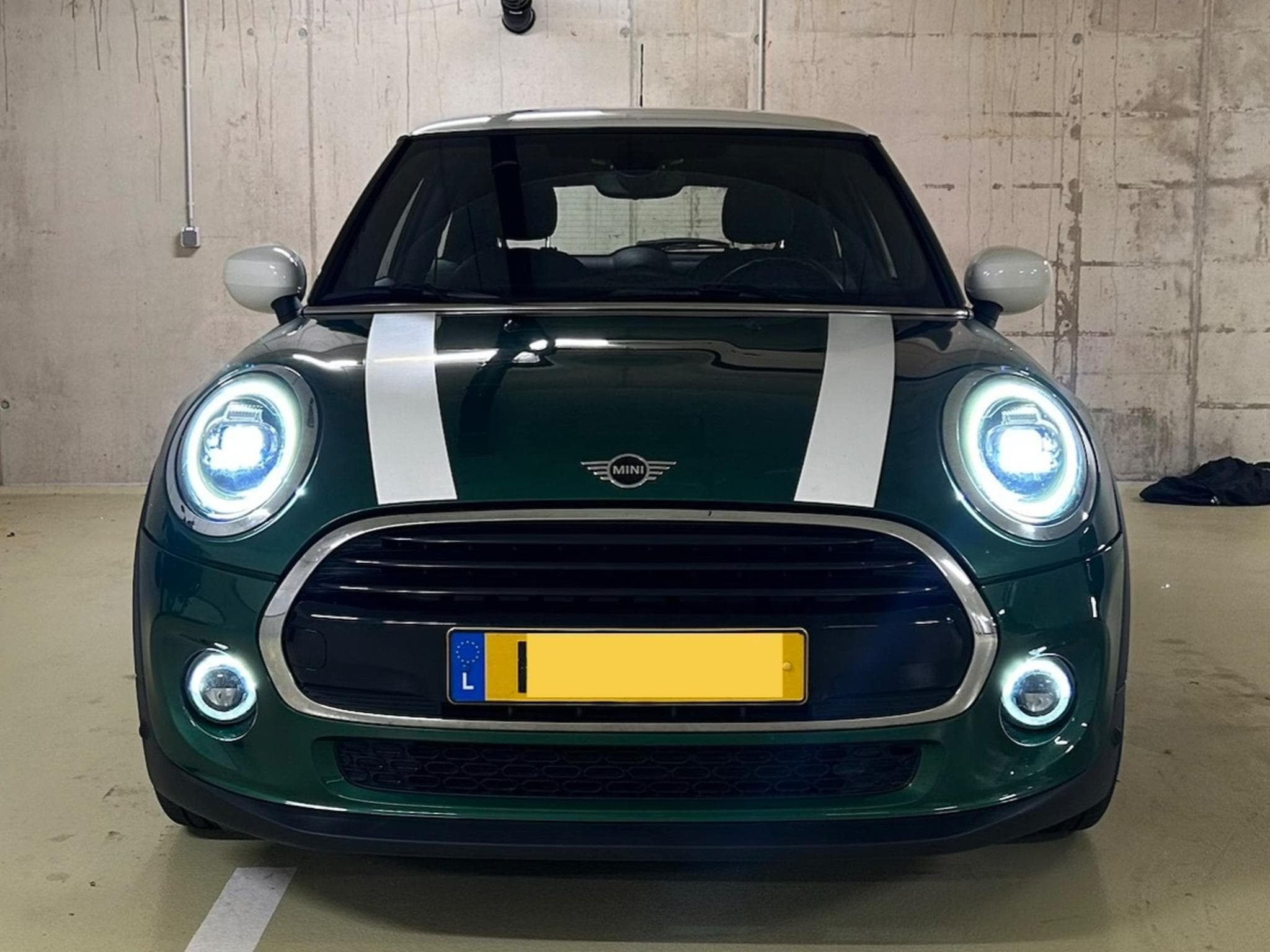 Mini Cooper 136cv*British Racing Green*8 jantes alu (2020) - Photo 1
