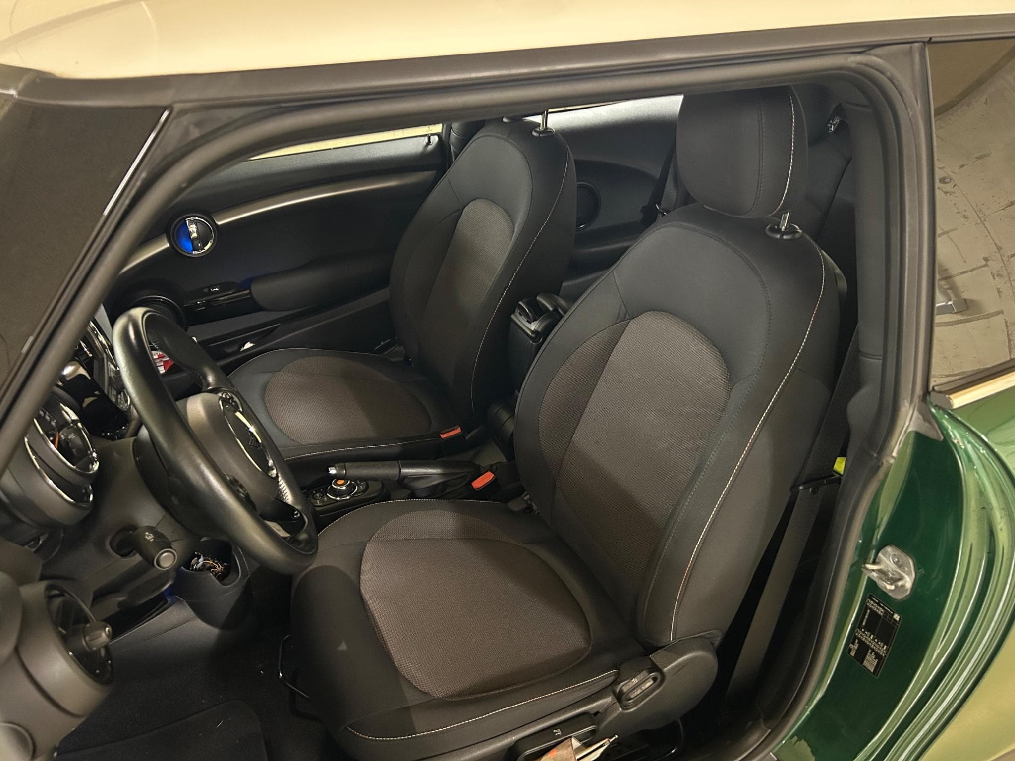 Mini Cooper 136cv*British Racing Green*8 jantes alu (2020) - Photo 9