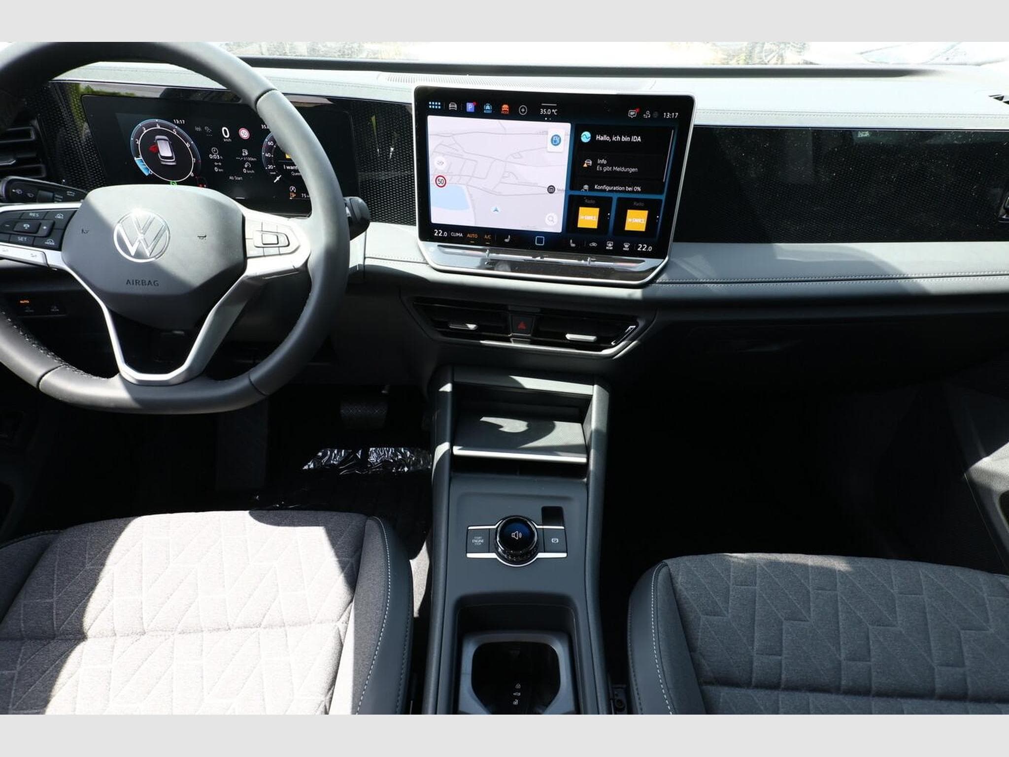 VW Tiguan DSG LED+ Pano (2026) - Foto 8