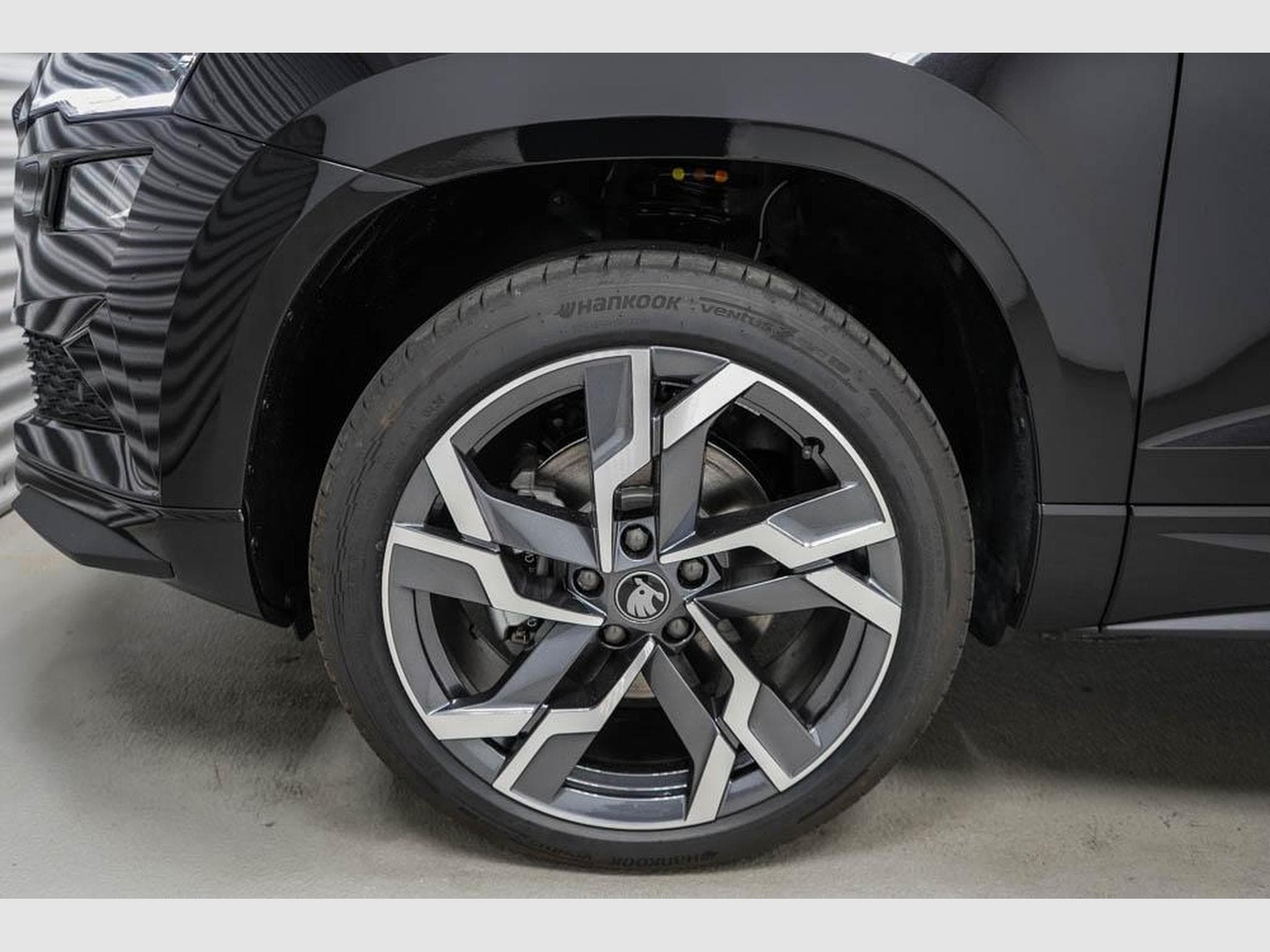 Skoda Karoq 2,0 TSI DSG (2026) - Foto 5