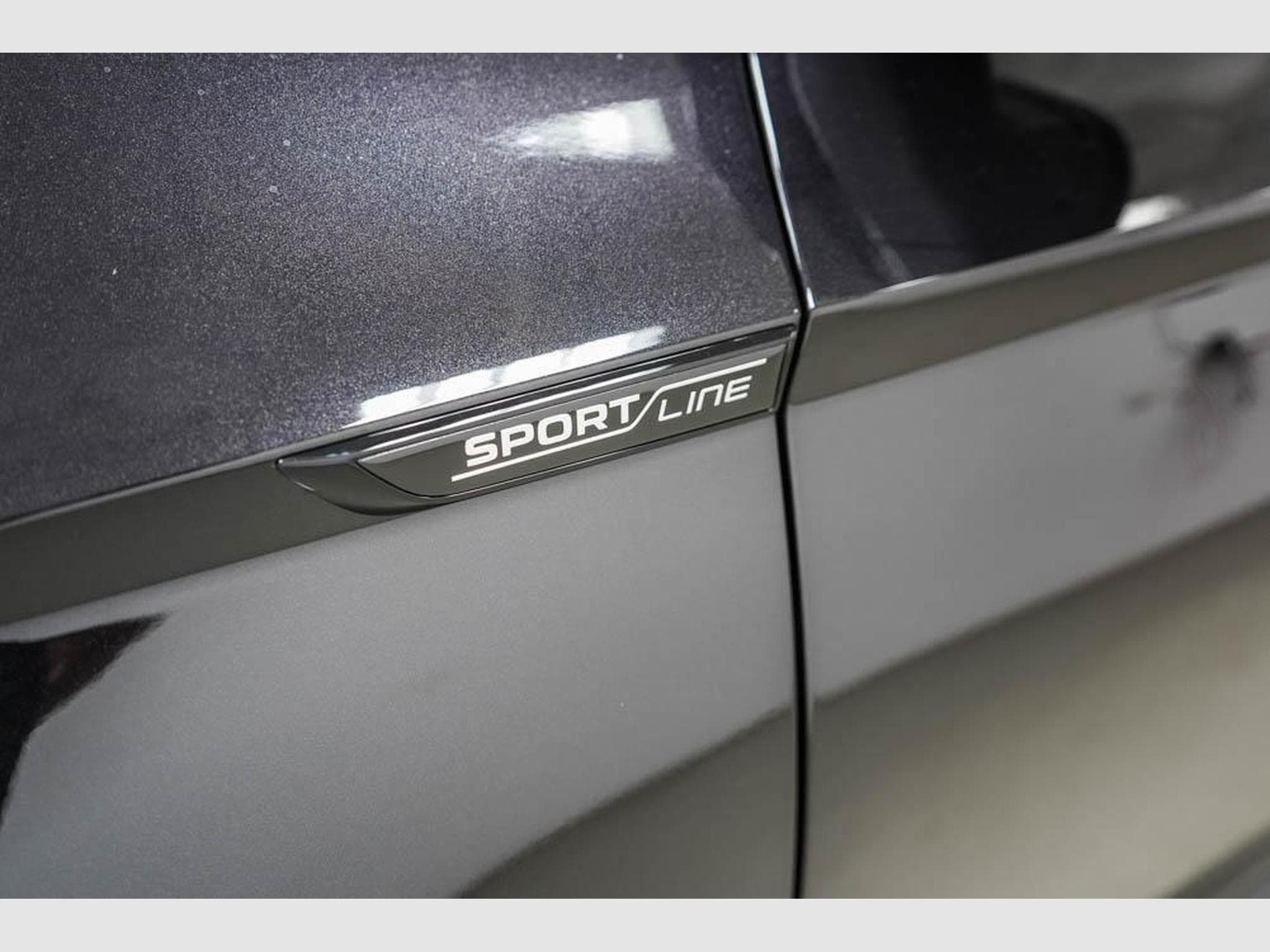 Skoda Karoq 2,0 TSI DSG (2026) - Foto 23