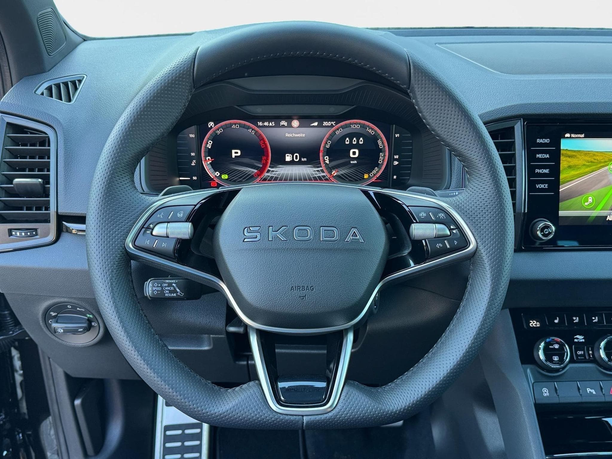 Skoda Karoq Sportline (2026) - Foto 11