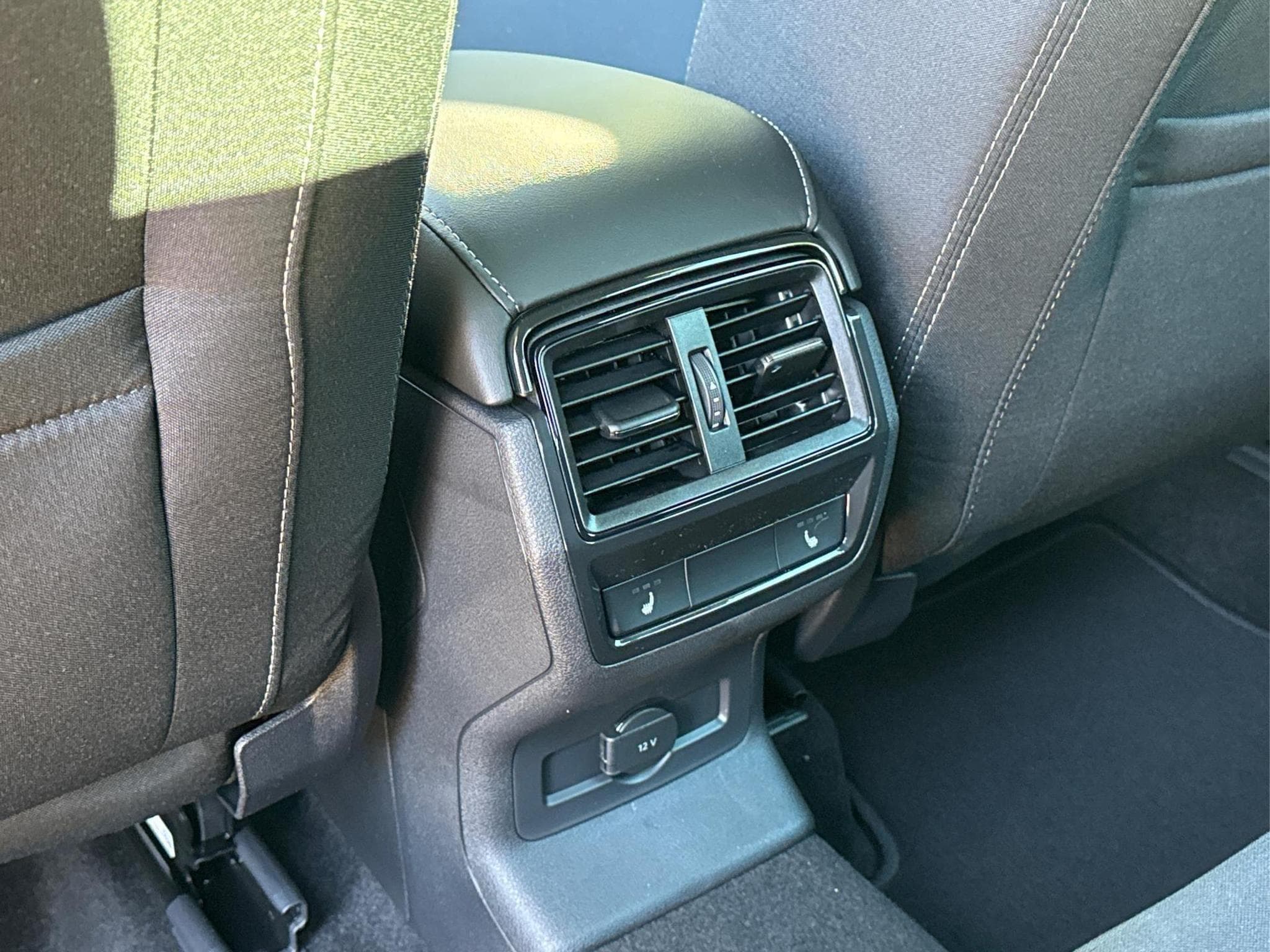 Skoda Karoq Sportline (2026) - Foto 16