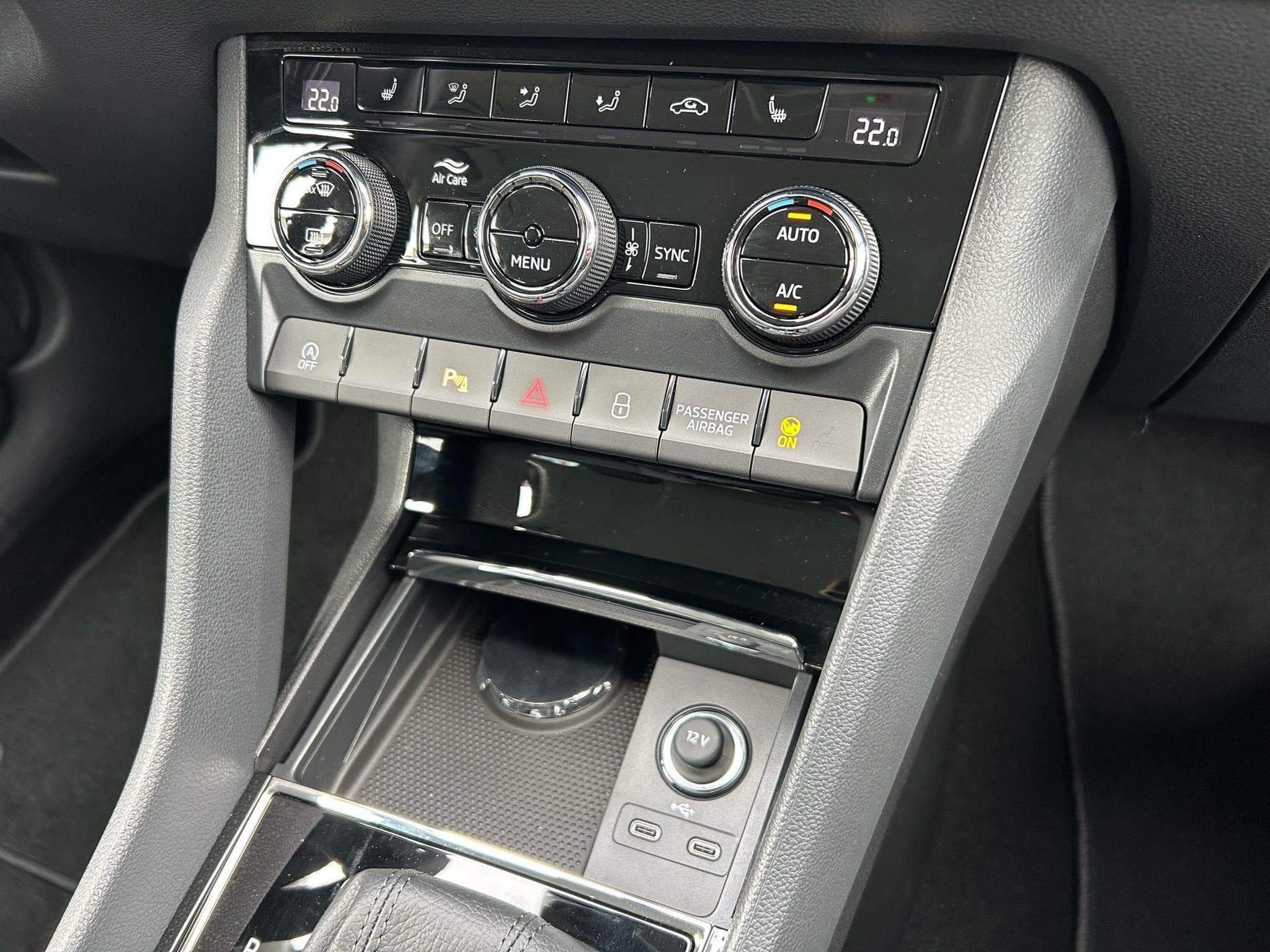 Skoda Karoq Selection (2026) - Foto 8